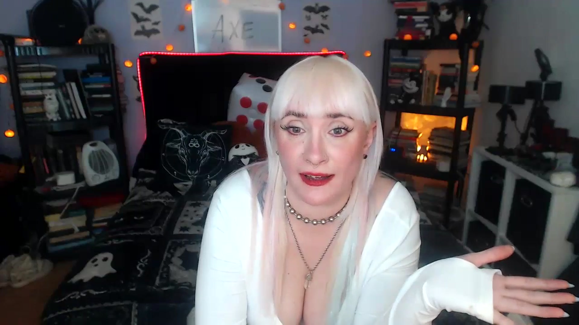 Gallery image thumbnail from AxeHallow's myfreecams stream on, 03/31/2026, 04:26 image 15 of 20