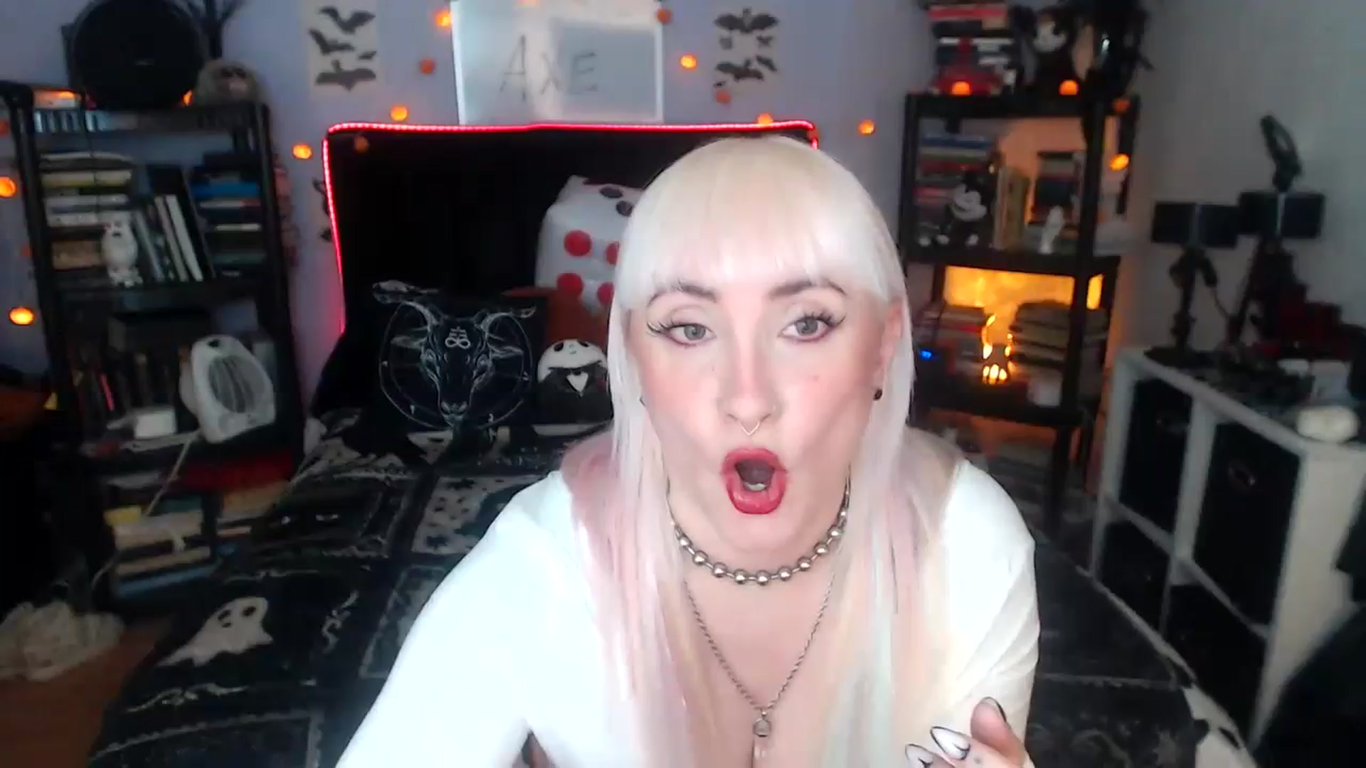 Gallery image thumbnail from AxeHallow's myfreecams stream on, 03/31/2026, 04:26 image 4 of 20