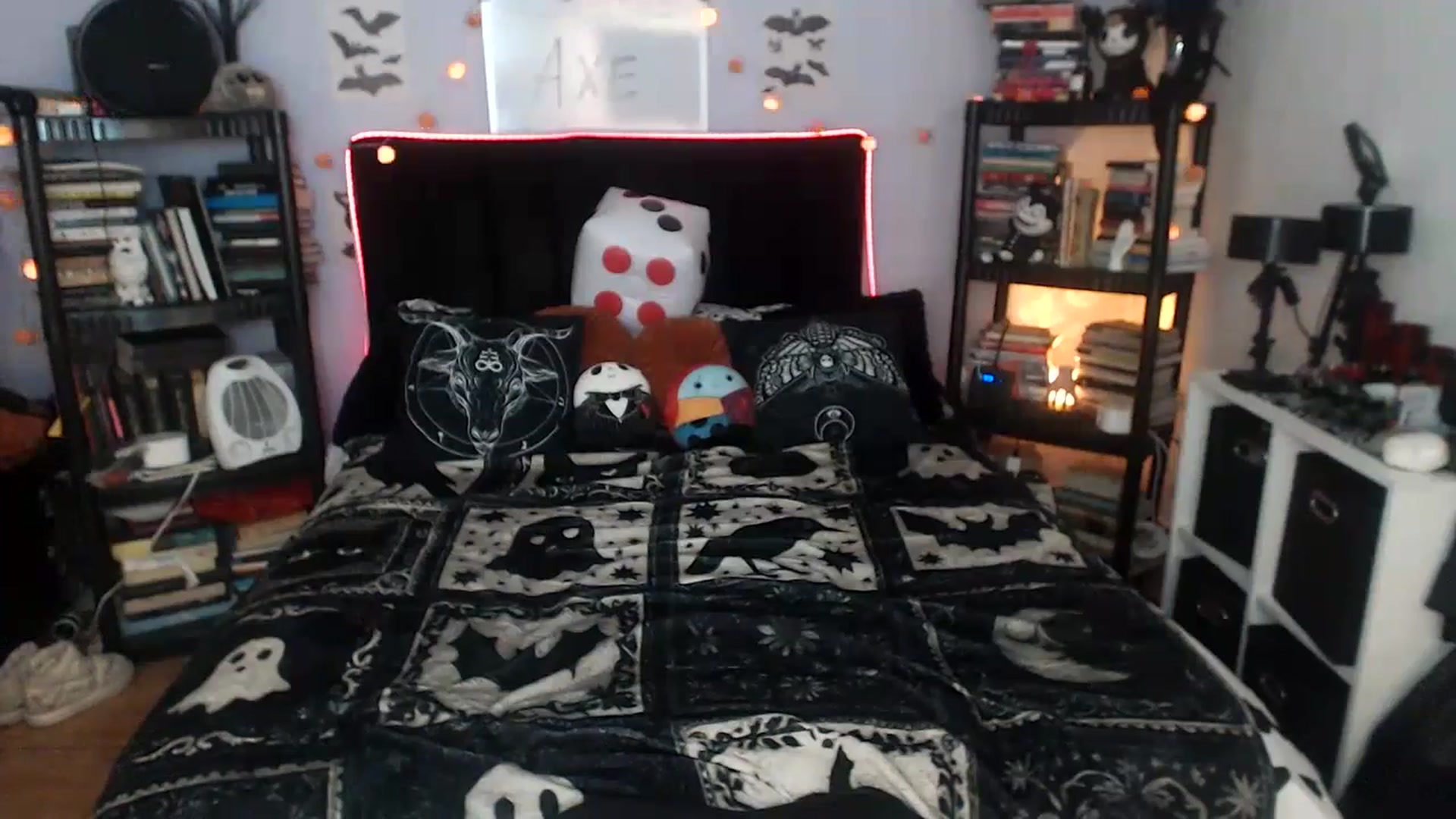 Gallery image thumbnail from AxeHallow's myfreecams stream on, 03/31/2026, 04:26 image 9 of 20