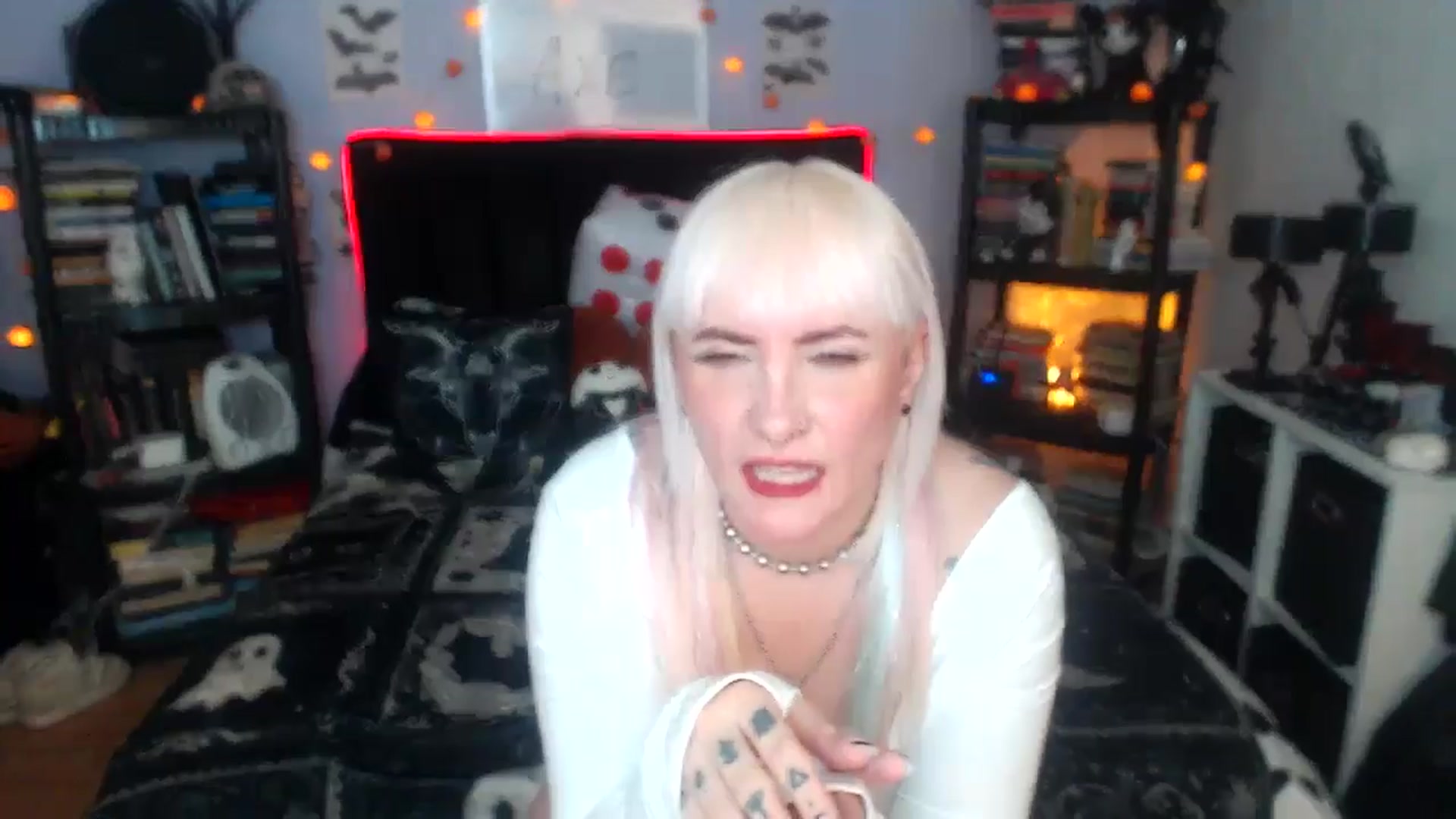 Gallery image thumbnail from AxeHallow's myfreecams stream on, 03/31/2026, 04:26 image 20 of 20