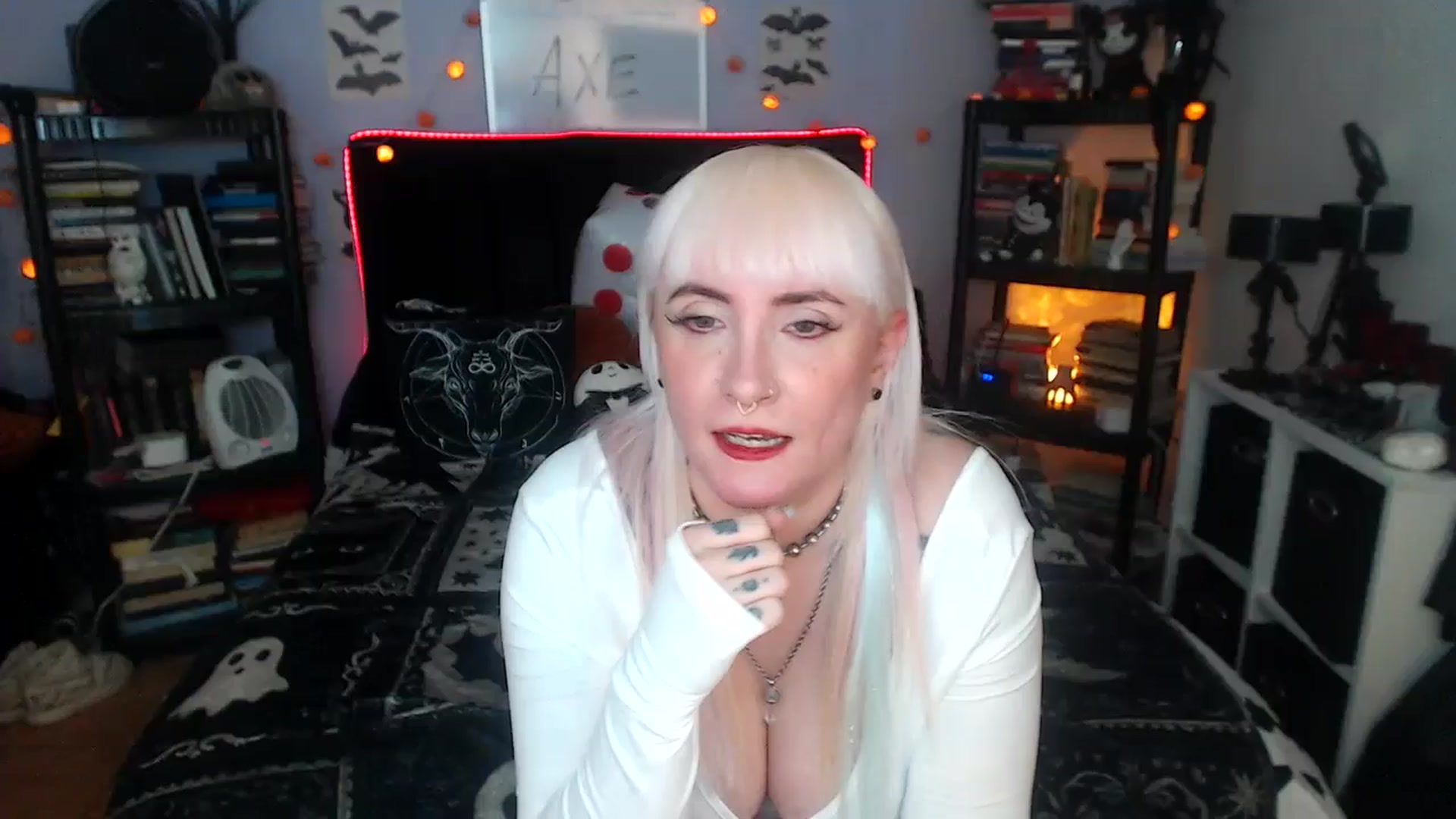 Gallery image thumbnail from AxeHallow's myfreecams stream on, 03/31/2026, 07:36 image 8 of 20