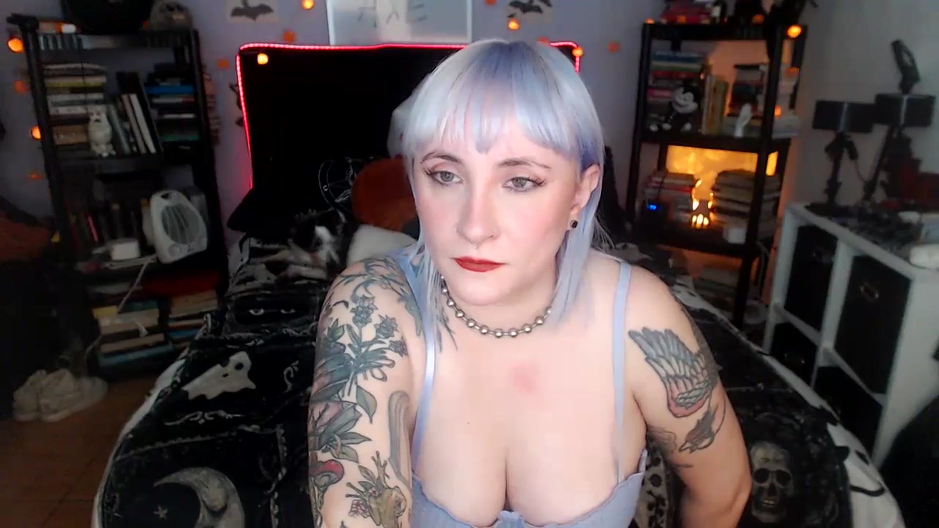 Gallery image thumbnail from AxeHallow's myfreecams stream on, 04/08/2026, 02:17 image 16 of 20