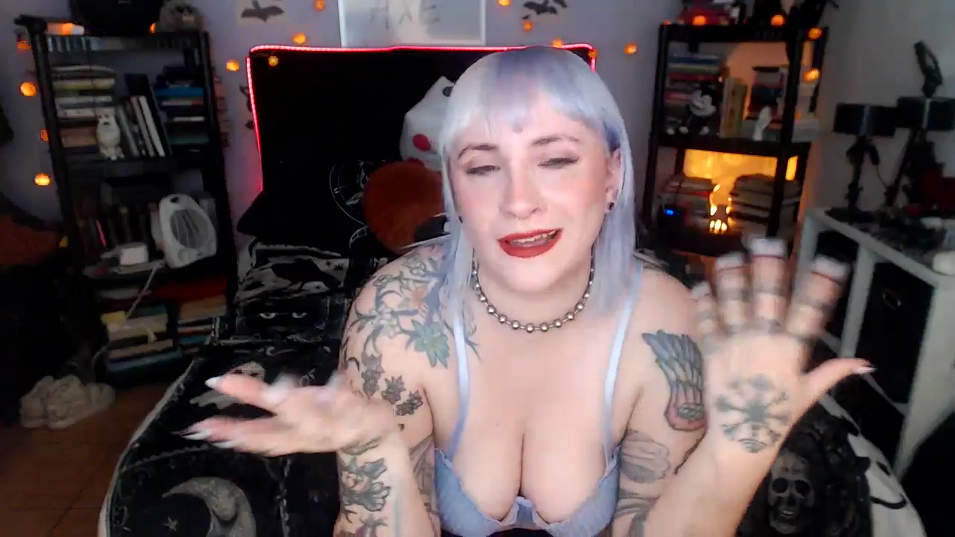 Gallery image thumbnail from AxeHallow's myfreecams stream on, 04/08/2026, 02:17 image 2 of 20