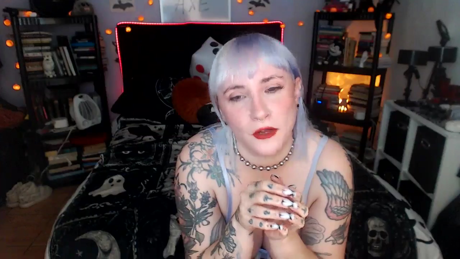 Gallery image thumbnail from AxeHallow's myfreecams stream on, 04/08/2026, 02:17 image 15 of 20