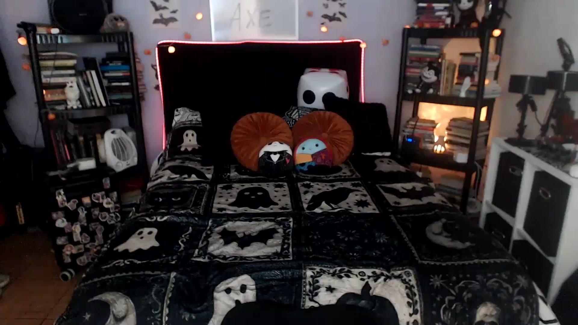 Gallery image thumbnail from AxeHallow's myfreecams stream on, 04/11/2026, 01:37 image 2 of 20