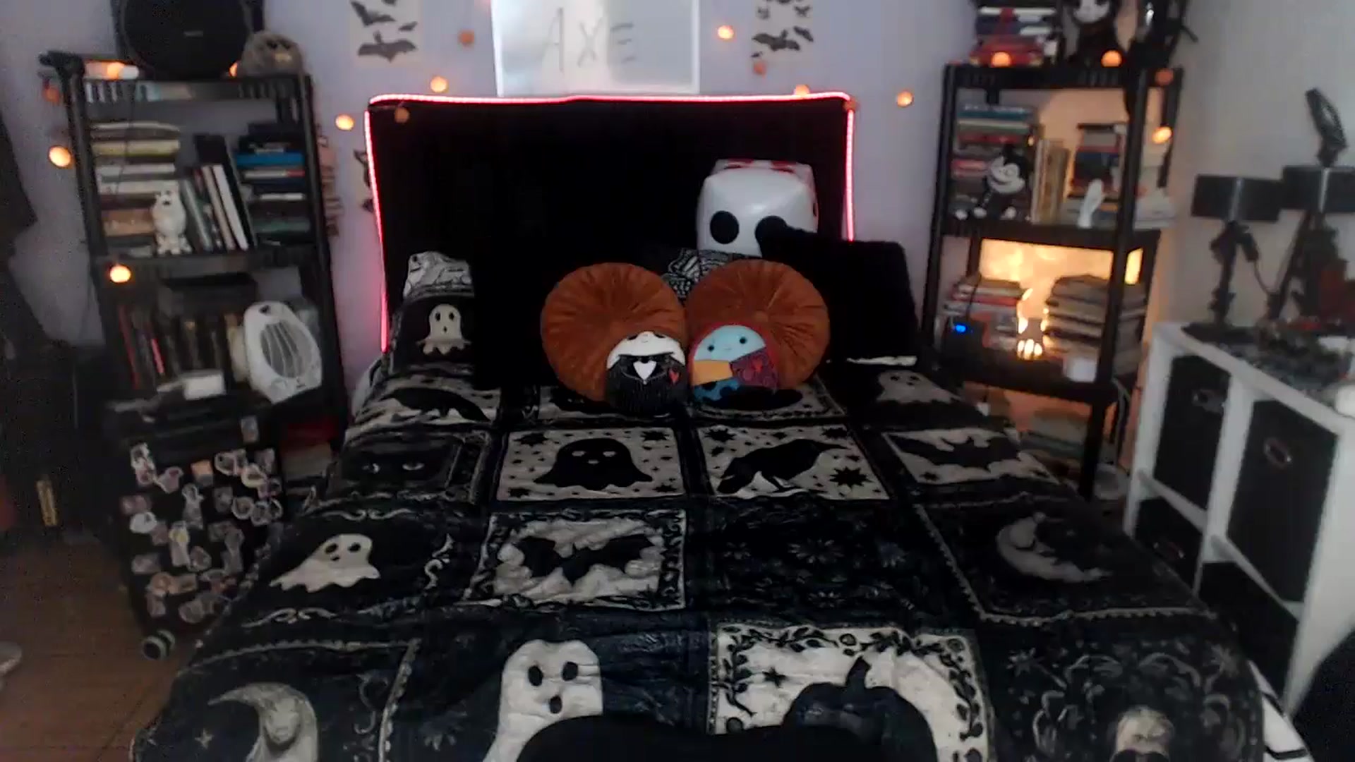 Gallery image thumbnail from AxeHallow's myfreecams stream on, 04/11/2026, 01:37 image 11 of 20