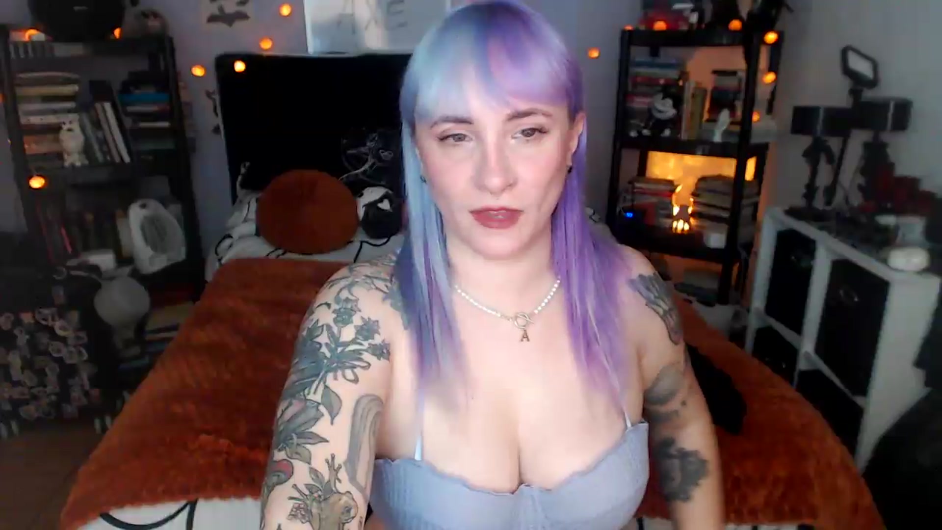 Gallery image thumbnail from AxeHallow's myfreecams stream on, 04/20/2026, 23:42 image 13 of 20
