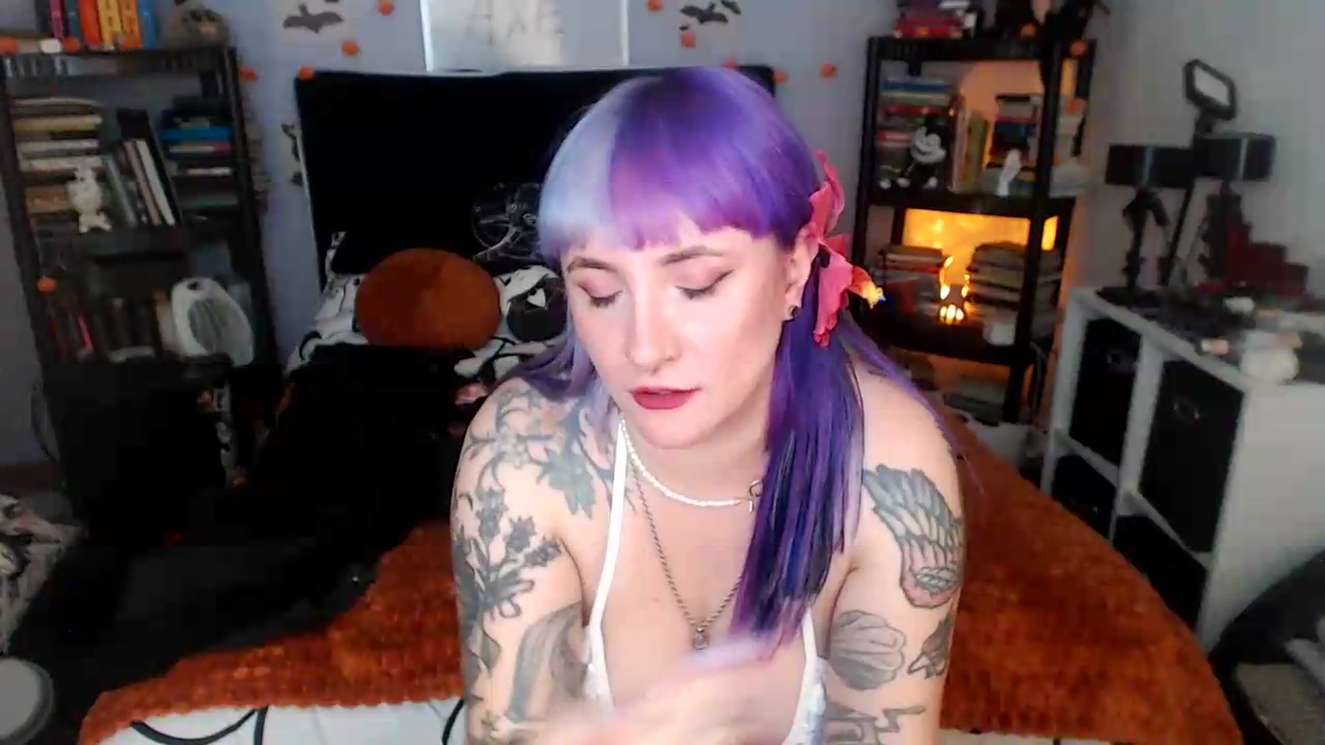 Gallery image thumbnail from AxeHallow's myfreecams stream on, 05/02/2026, 03:53 image 16 of 20
