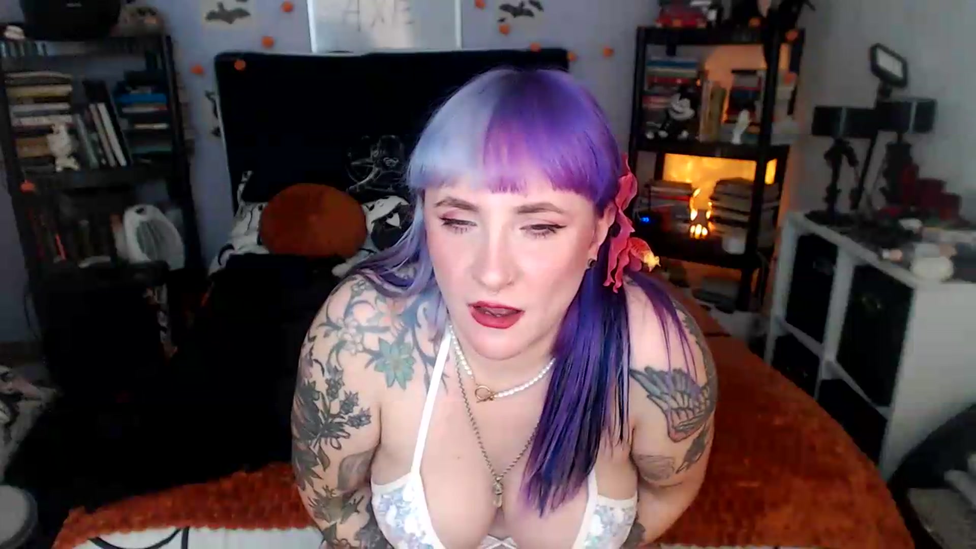 Gallery image thumbnail from AxeHallow's myfreecams stream on, 05/02/2026, 03:55 image 10 of 20