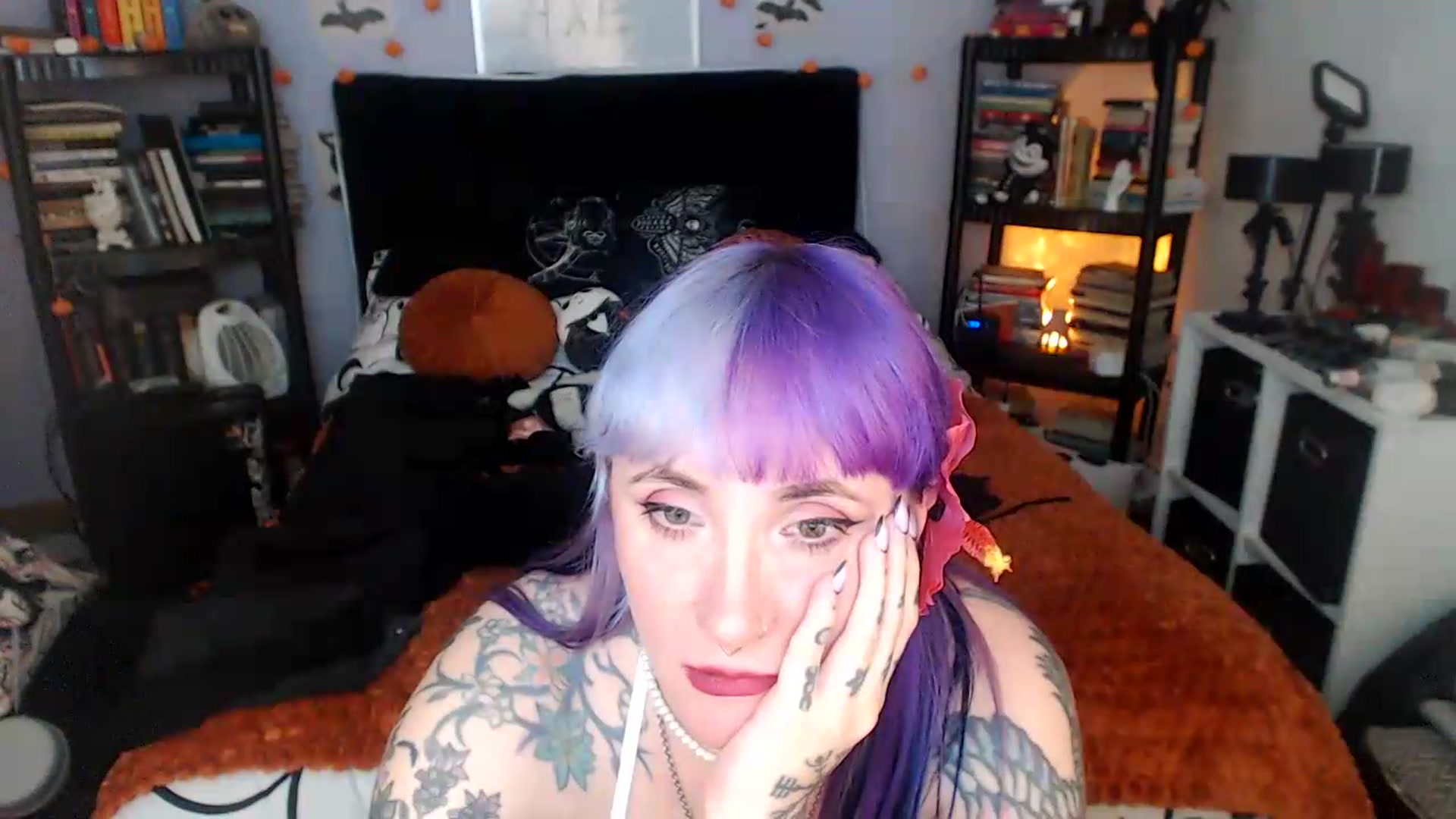 Gallery image thumbnail from AxeHallow's myfreecams stream on, 05/02/2026, 04:14 image 5 of 20