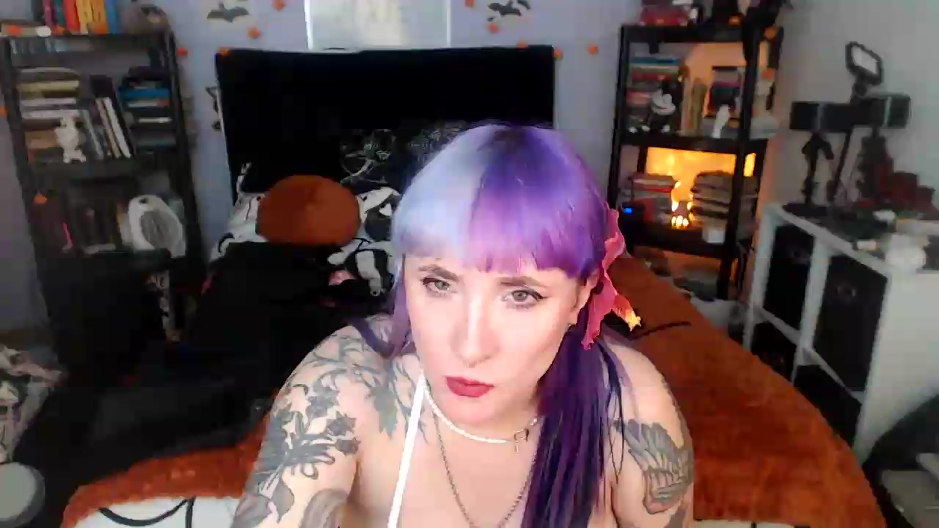 Gallery image thumbnail from AxeHallow's myfreecams stream on, 05/02/2026, 04:14 image 4 of 20