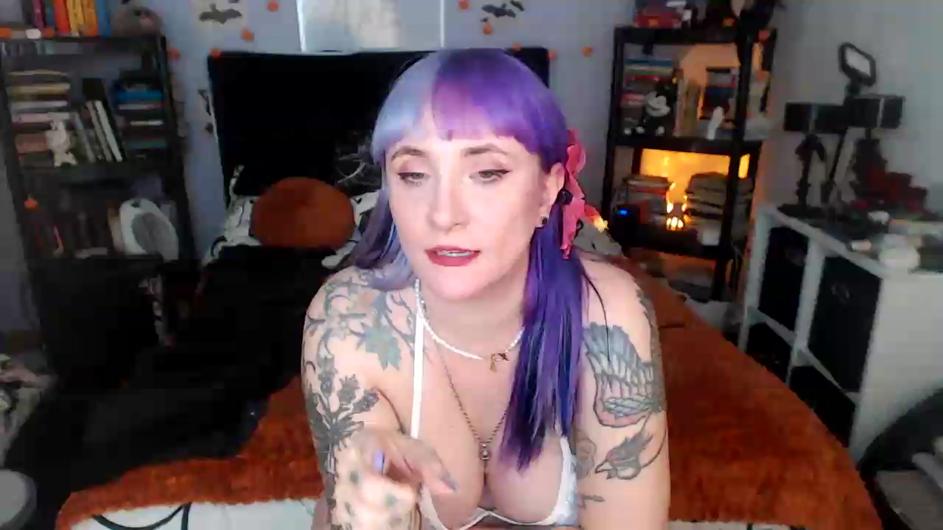 Gallery image thumbnail from AxeHallow's myfreecams stream on, 05/02/2026, 05:35 image 8 of 20