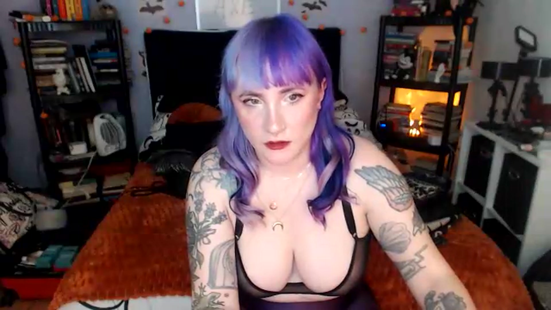 Gallery image thumbnail from AxeHallow's myfreecams stream on, 05/07/2026, 23:32 image 12 of 20