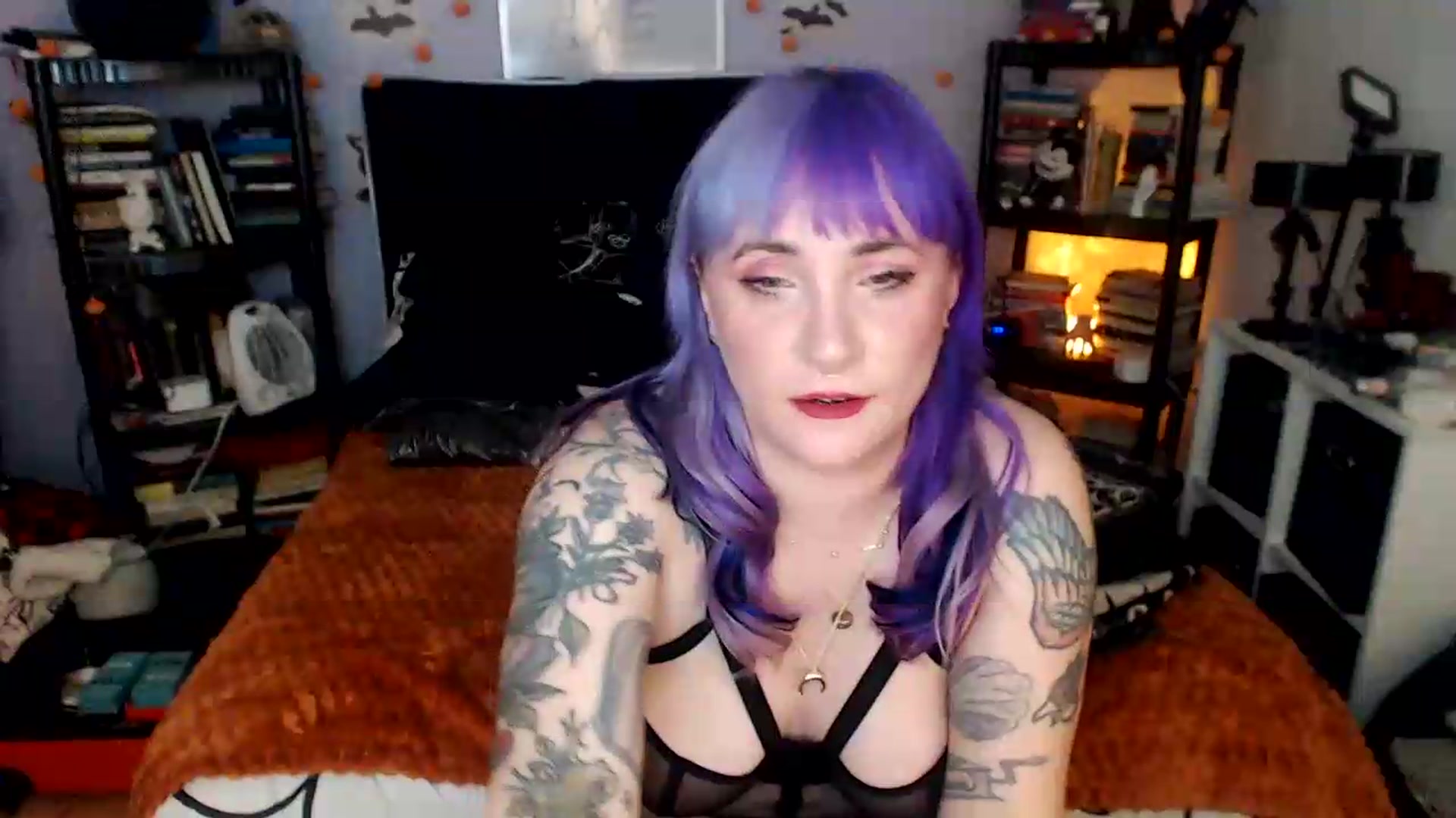 Gallery image thumbnail from AxeHallow's myfreecams stream on, 05/09/2026, 01:31 image 9 of 20