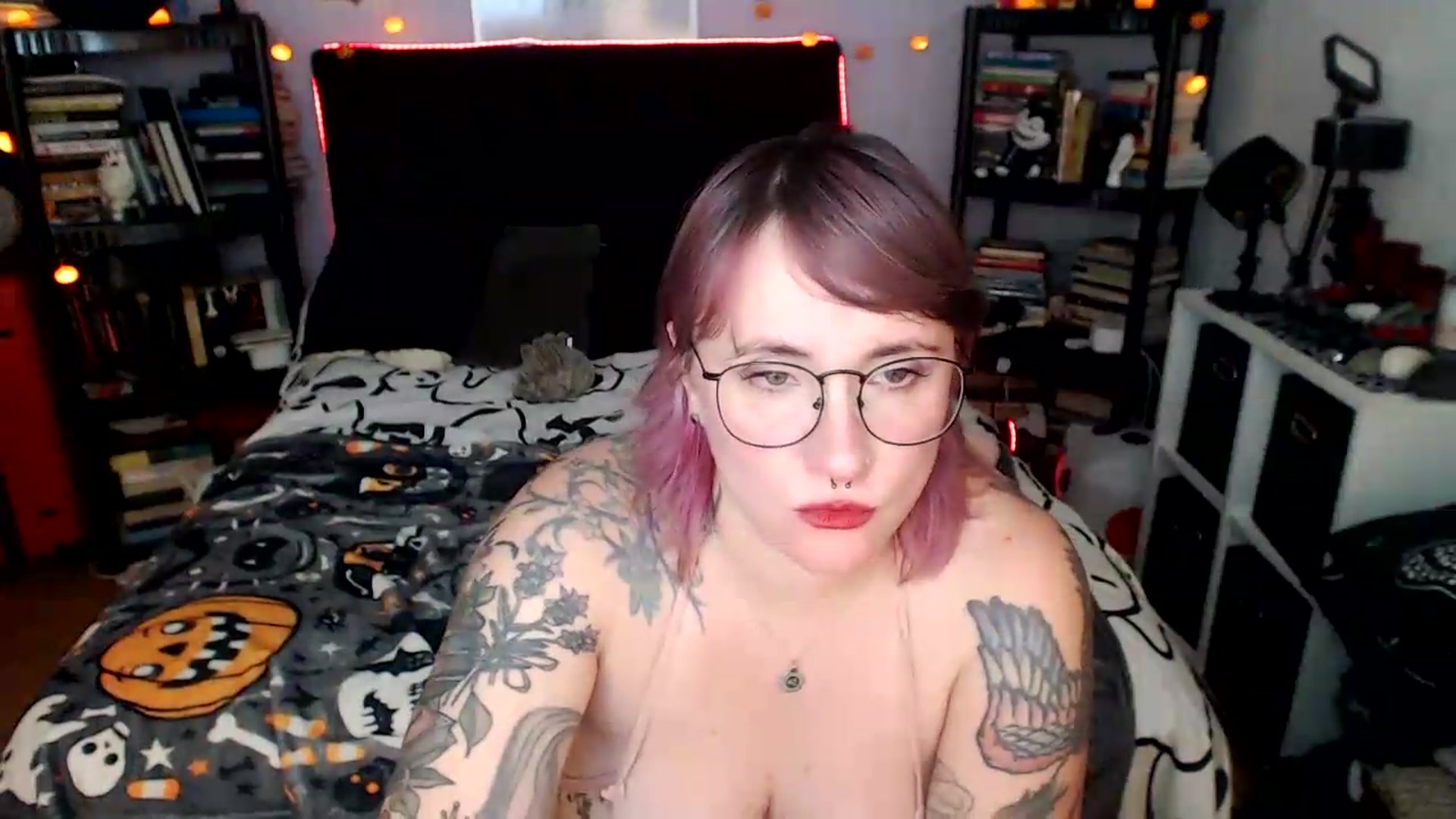Gallery image thumbnail from AxeHallow's myfreecams stream on, 07/24/2026, 05:11 image 20 of 20