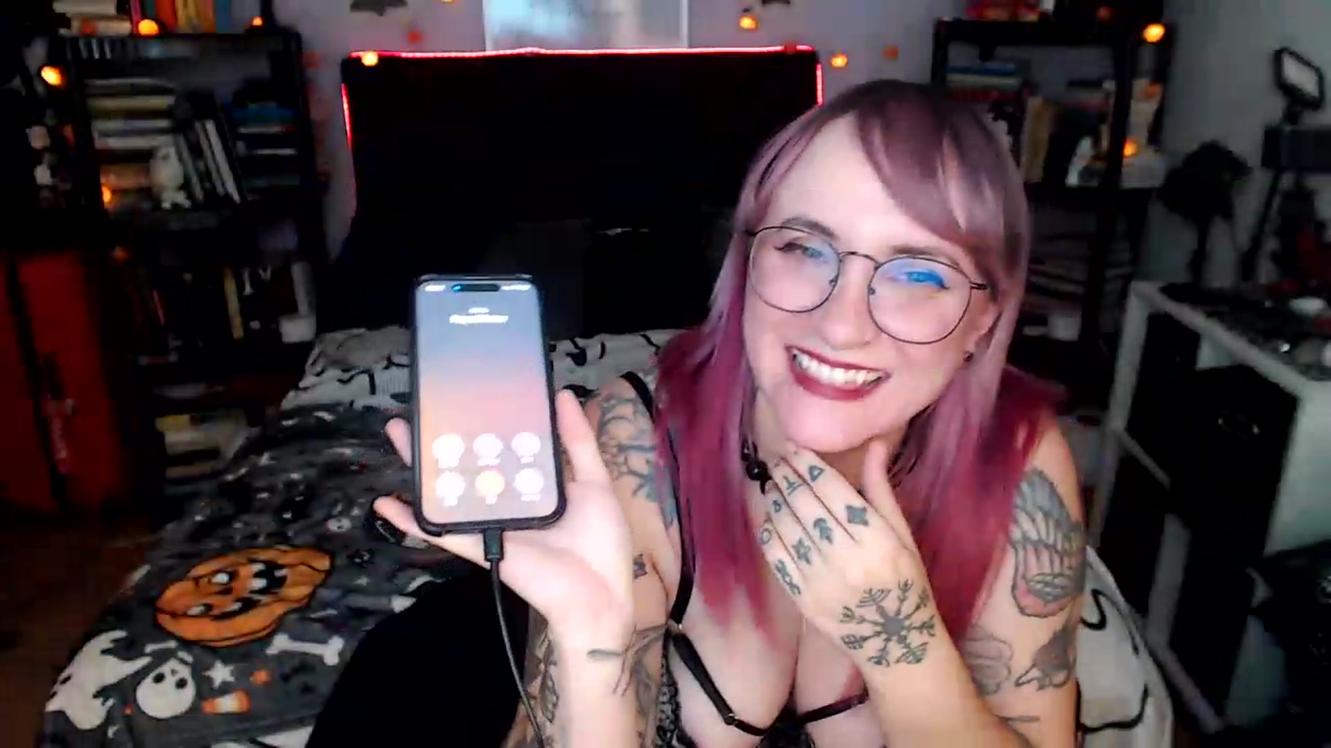 Gallery image thumbnail from AxeHallow's myfreecams stream on, 08/07/2026, 05:18 image 16 of 20