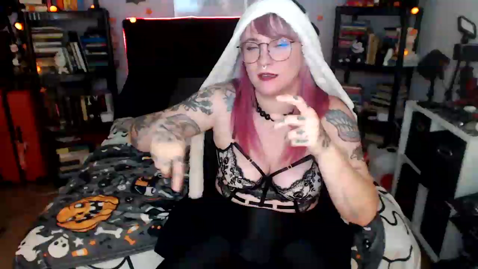 Gallery image thumbnail from AxeHallow's myfreecams stream on, 08/07/2026, 05:18 image 20 of 20