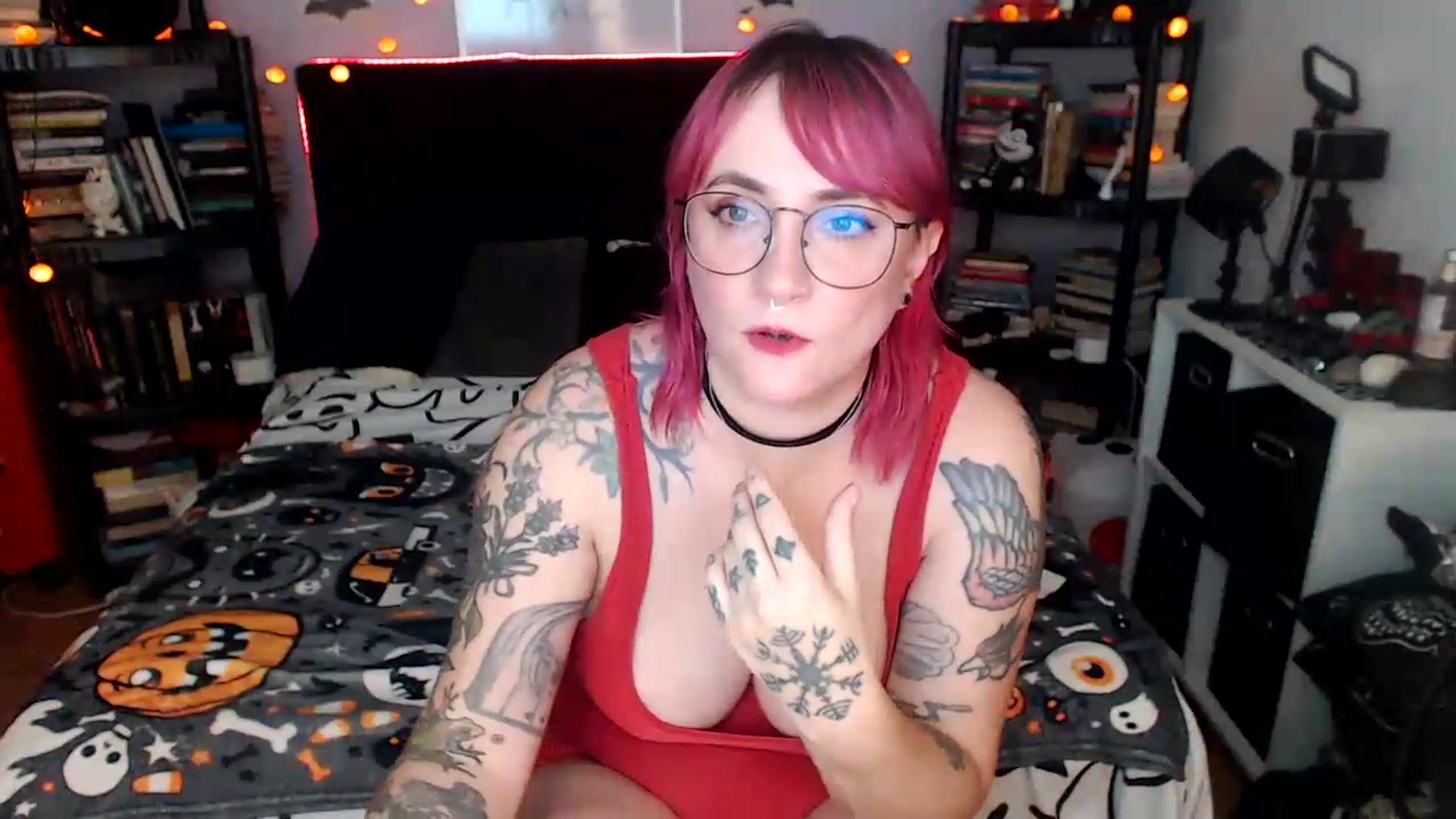 Gallery image thumbnail from AxeHallow's myfreecams stream on, 08/15/2026, 24:00 image 18 of 20
