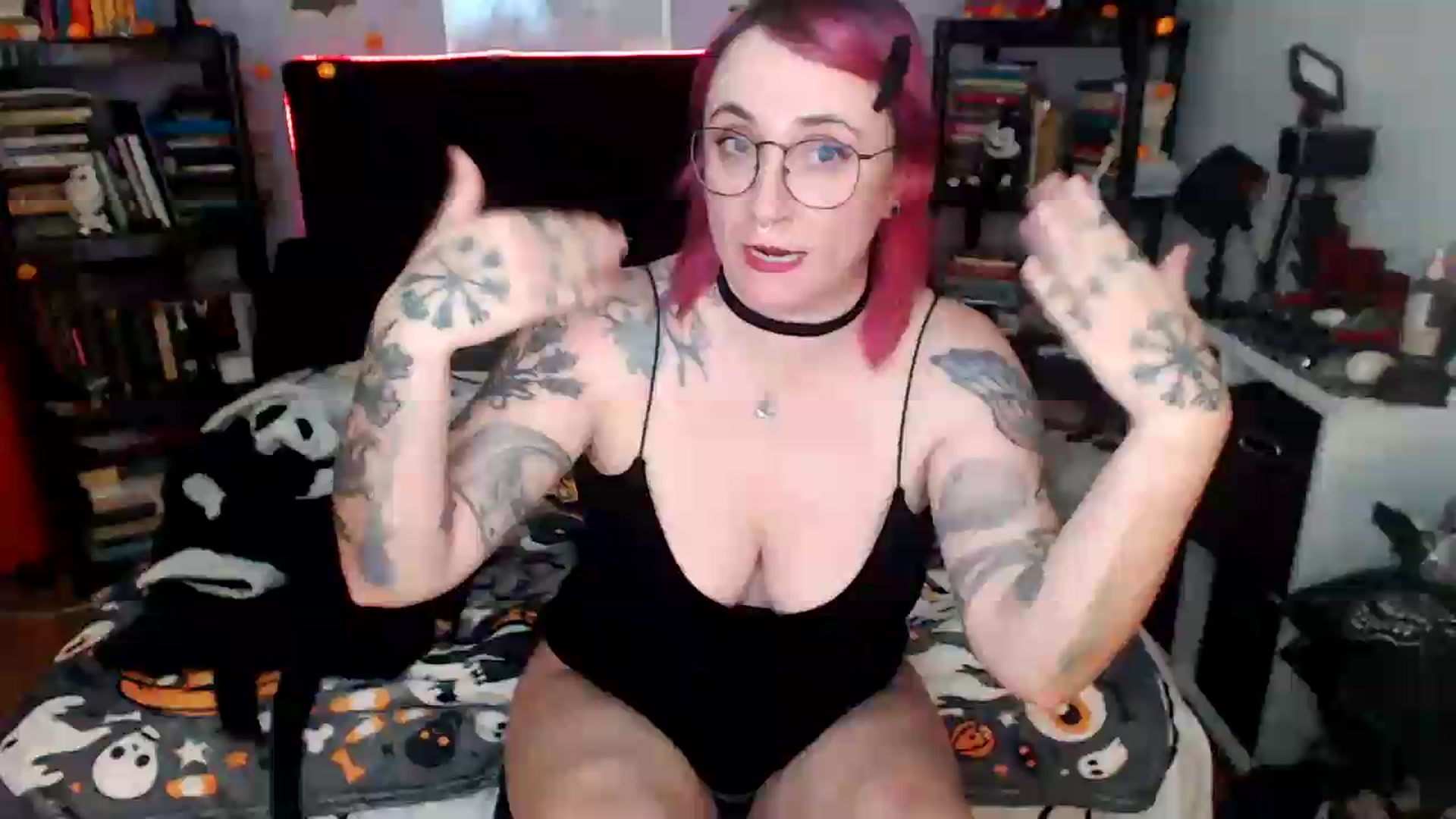 Gallery image thumbnail from AxeHallow's myfreecams stream on, 08/15/2026, 07:10 image 1 of 20