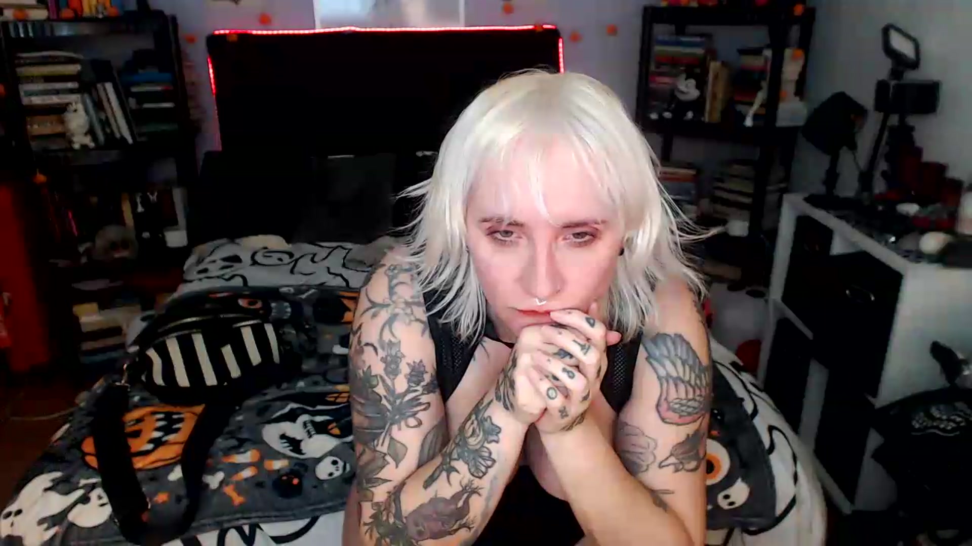 Gallery image thumbnail from AxeHallow's myfreecams stream on, 08/29/2026, 08:48 image 19 of 20