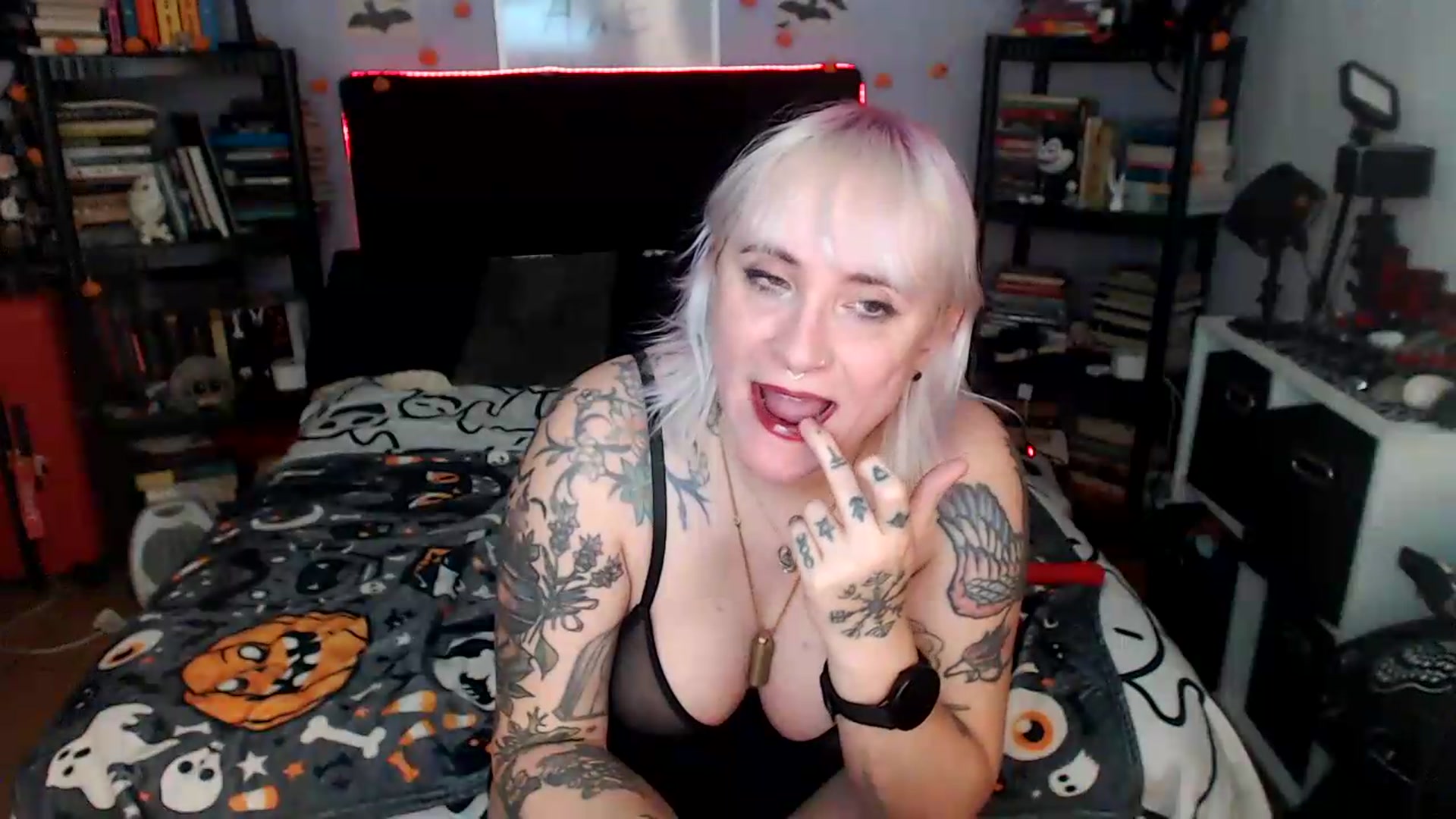Gallery image thumbnail from AxeHallow's myfreecams stream on, 09/08/2026, 05:47 image 10 of 20