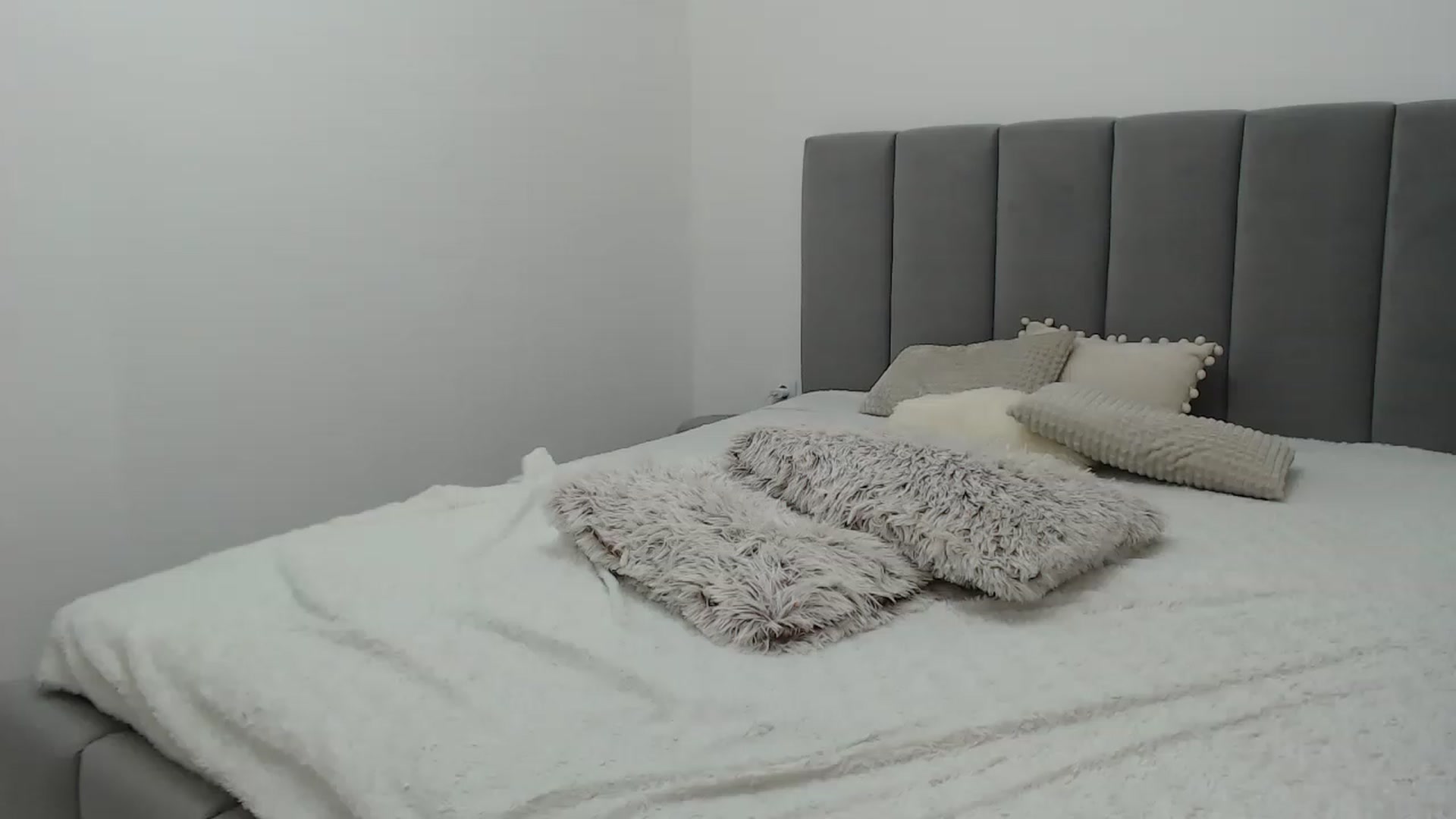 Gallery image thumbnail from AyaBelle_'s myfreecams stream on, 11/22/2022, 24:18 image 20 of 20