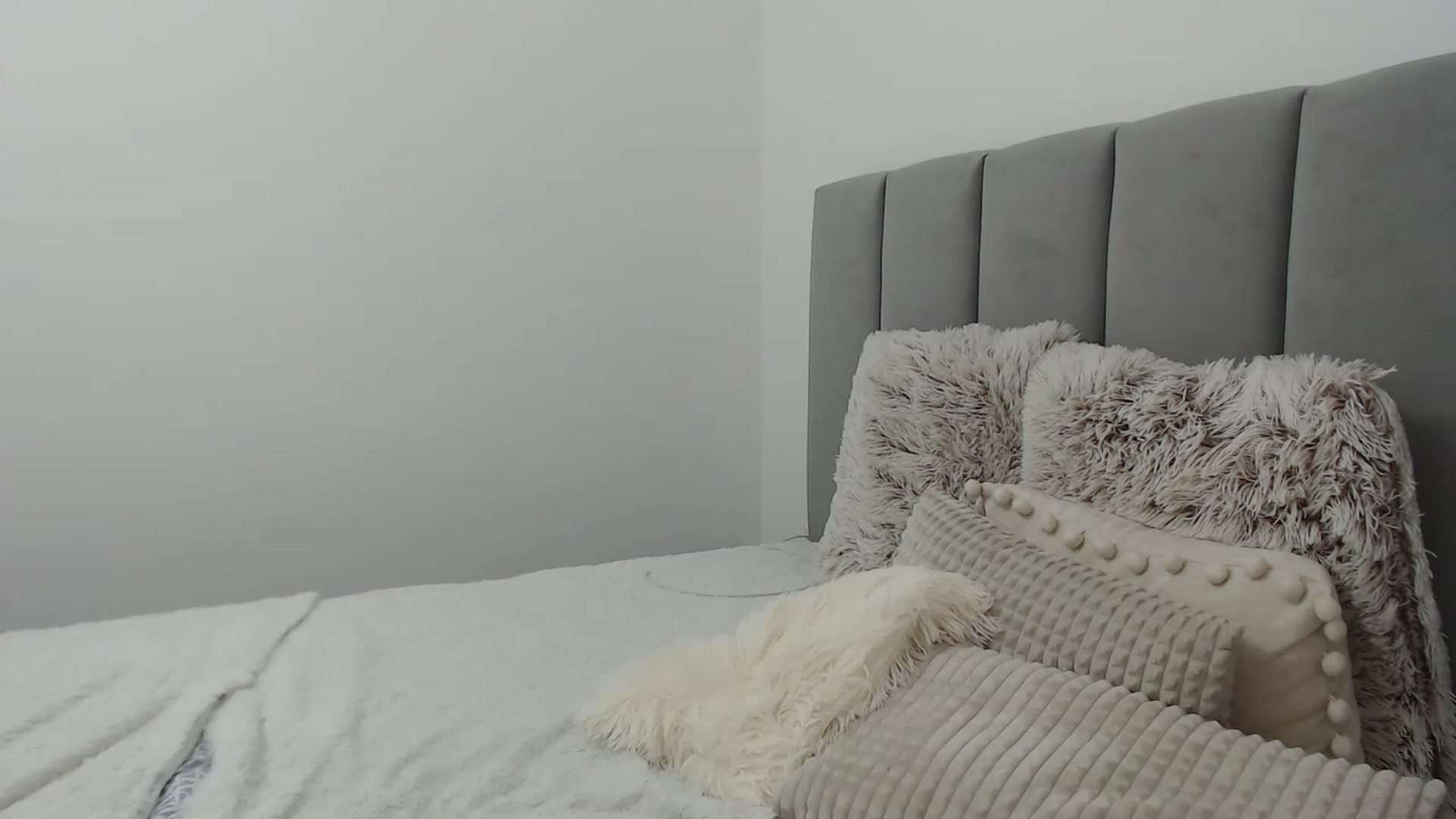 Gallery image thumbnail from AyaBelle_'s myfreecams stream on, 11/24/2022, 24:00 image 20 of 20