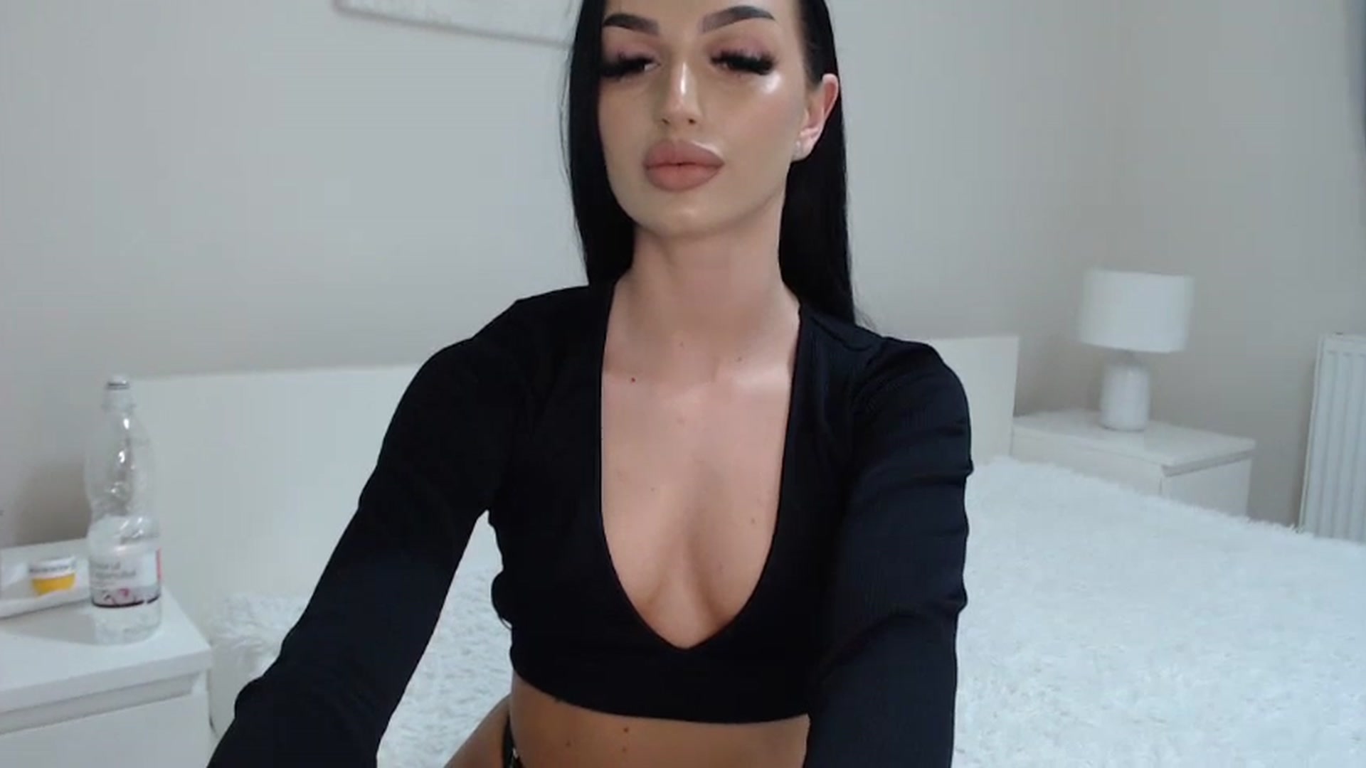 Gallery image thumbnail from Ayabelle's myfreecams stream on, 04/16/2024, 21:01 image 14 of 20