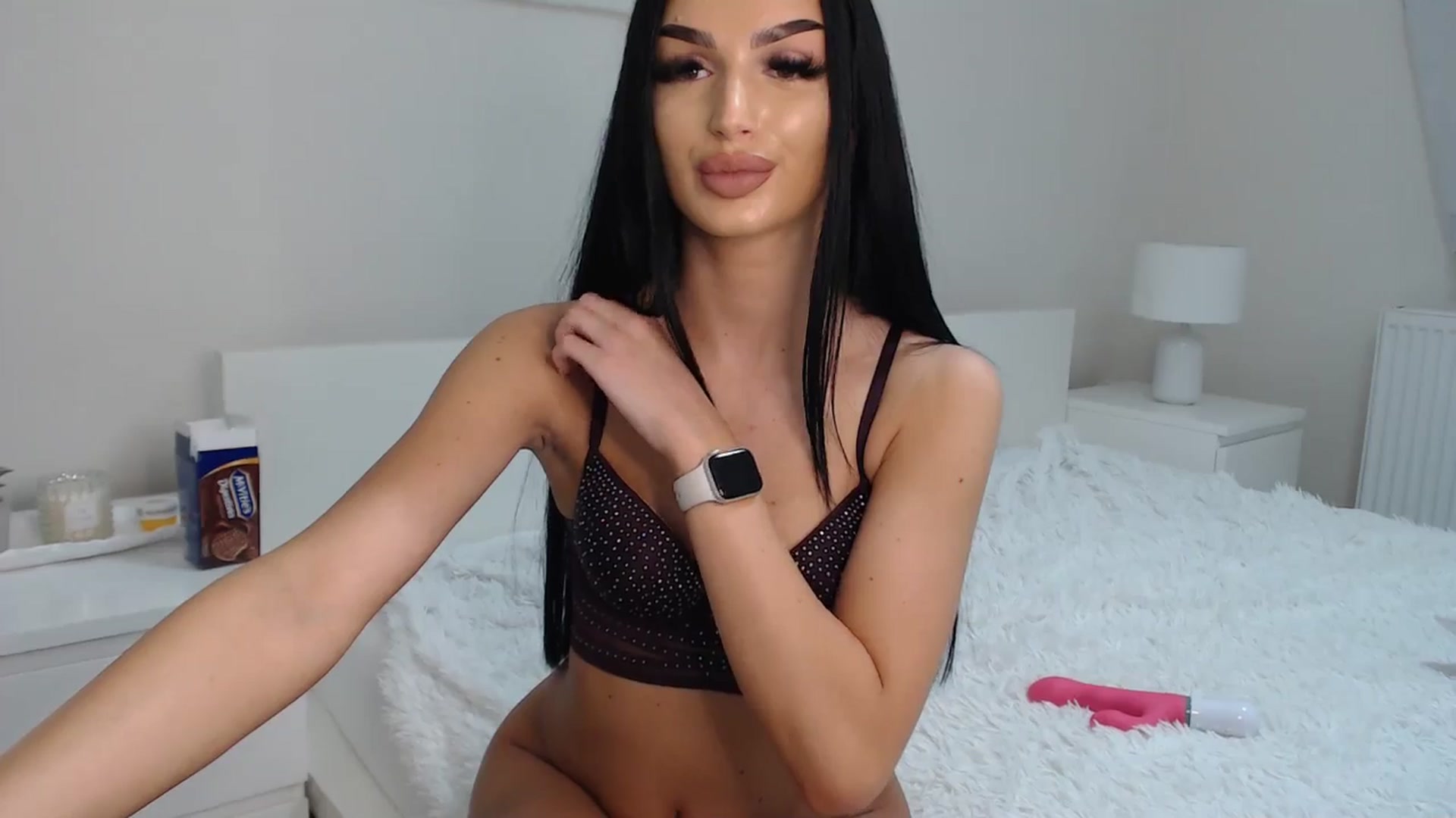Gallery image thumbnail from Ayabelle's myfreecams stream on, 05/20/2024, 23:57 image 12 of 20