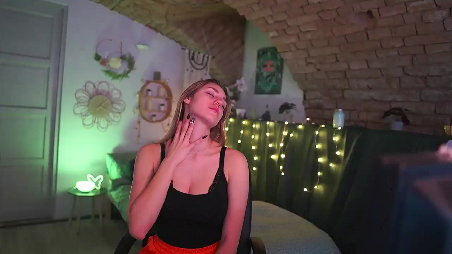 Gallery image thumbnail from Ayahitakayama's myfreecams stream on, 02/26/2025, 15:18 image 12 of 20