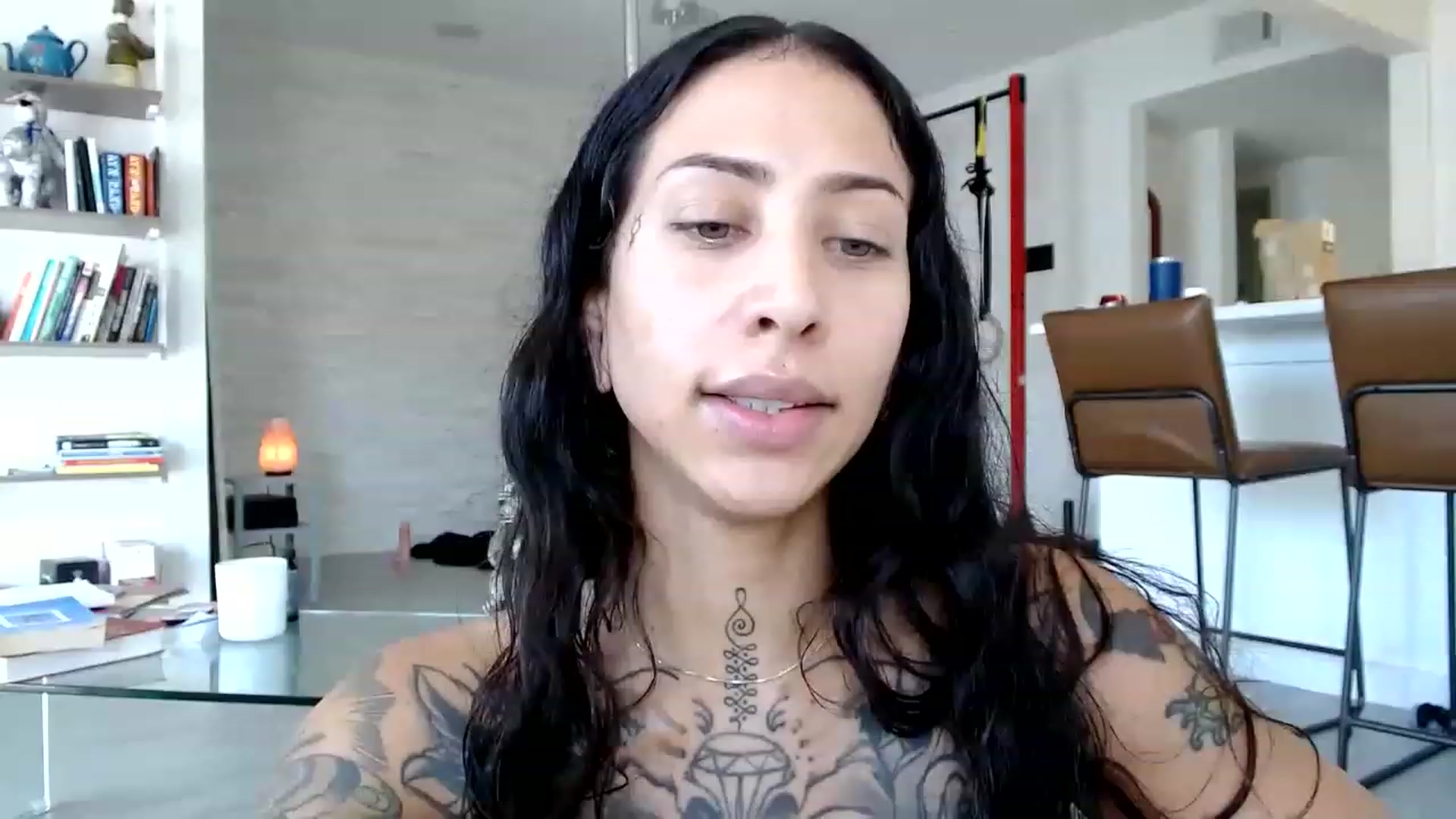 Gallery image thumbnail from Aydubz's myfreecams stream on, 01/19/2023, 16:29 image 18 of 20