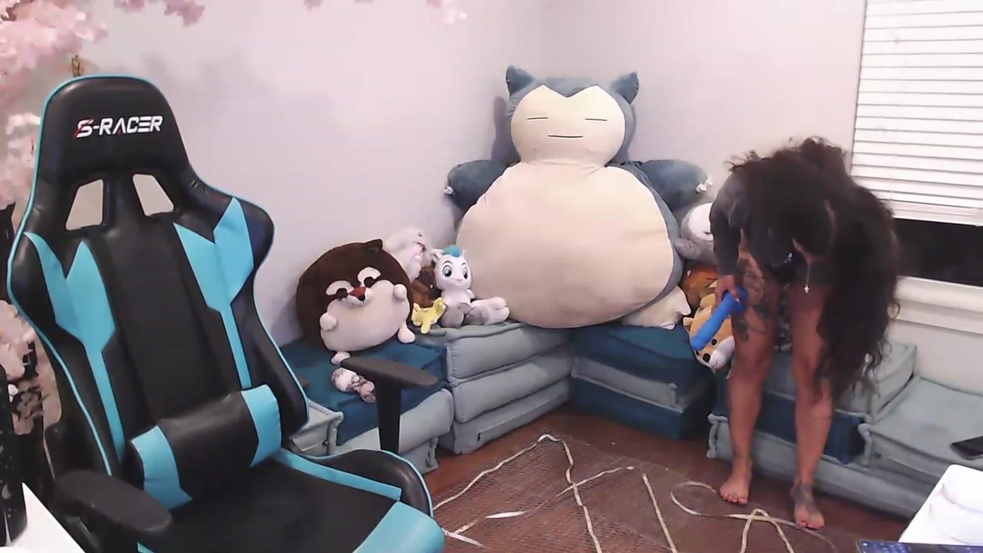 Gallery image thumbnail from Aydubz's myfreecams stream on, 02/20/2023, 06:11 image 16 of 20