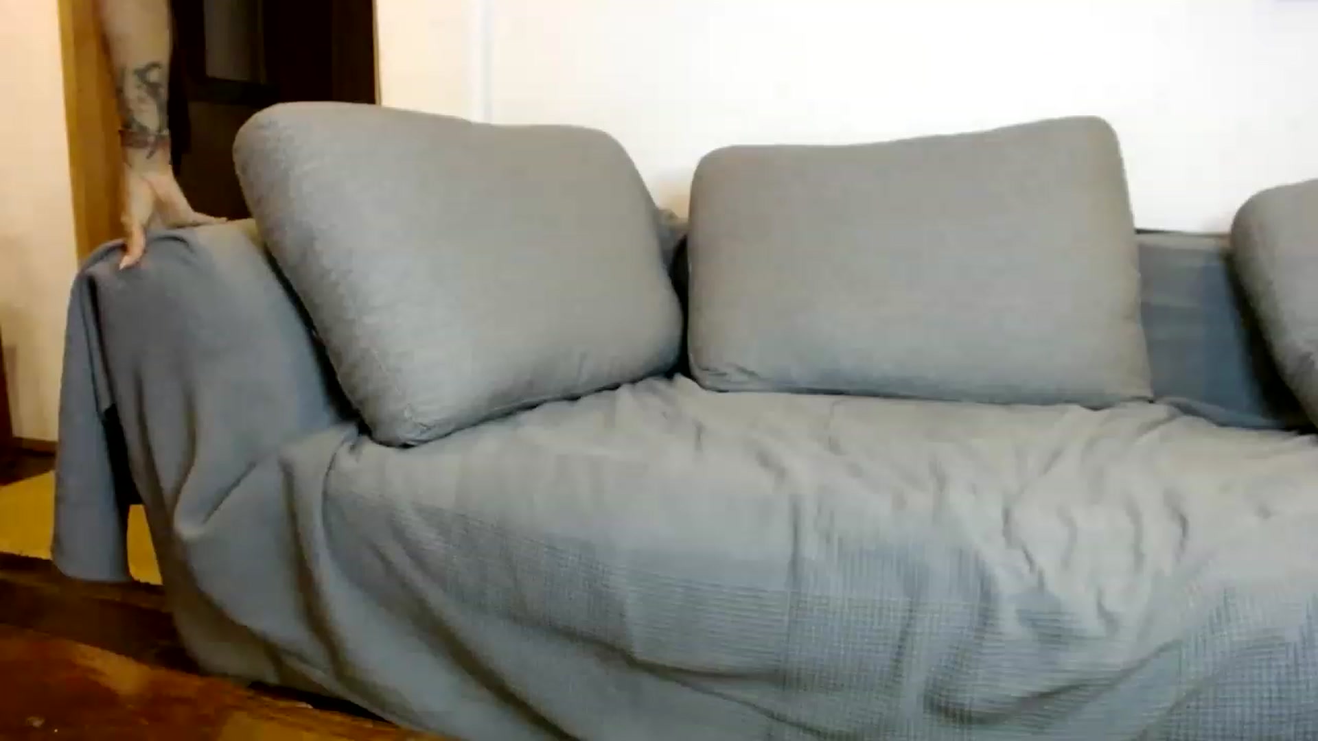 Gallery image thumbnail from Aydubz's myfreecams stream on, 05/15/2023, 01:17 image 12 of 20