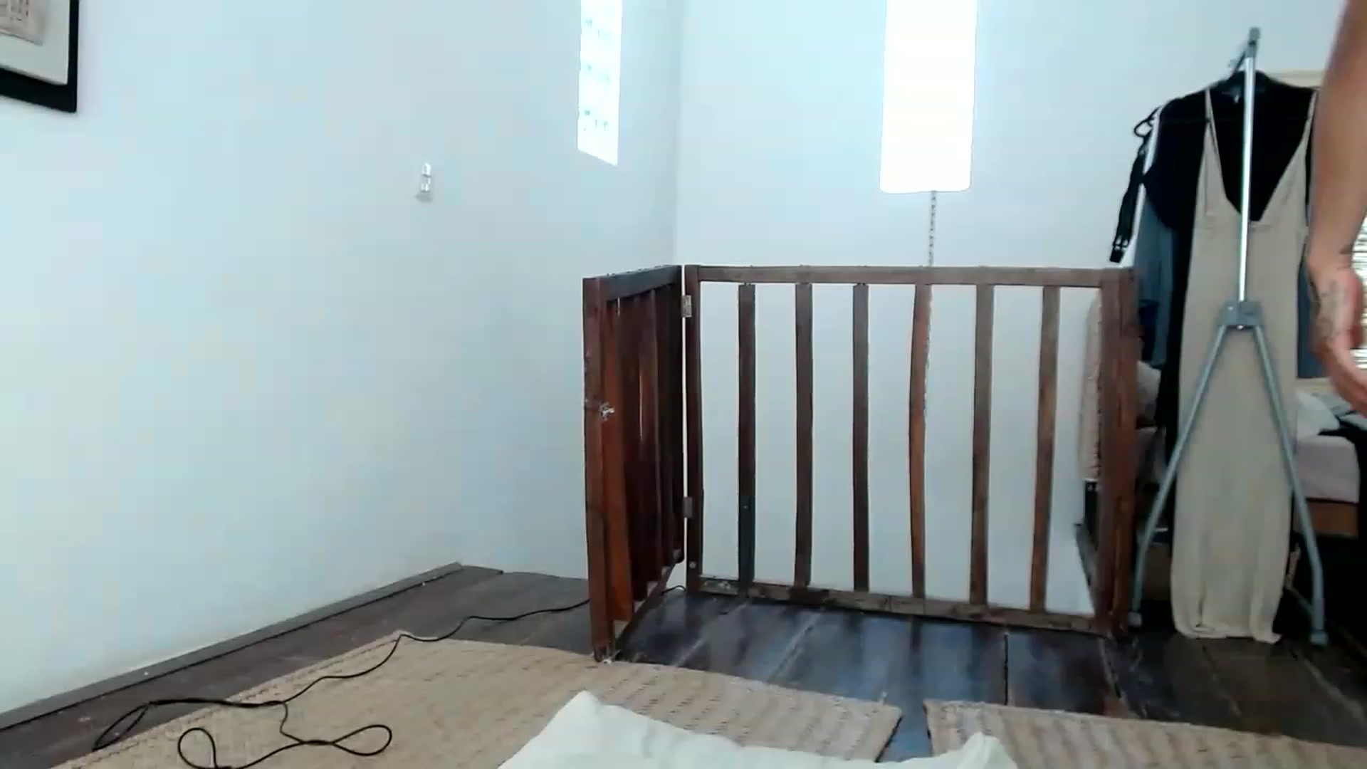 Gallery image thumbnail from Aydubz's myfreecams stream on, 05/20/2023, 16:57 image 11 of 20