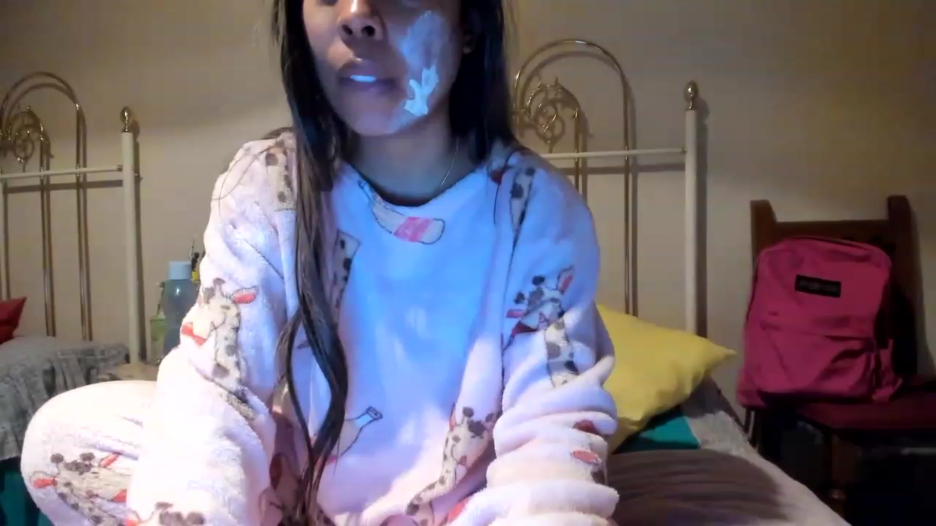 Gallery image thumbnail from Ayla_07's myfreecams stream on, 03/17/2023, 02:21 image 4 of 20