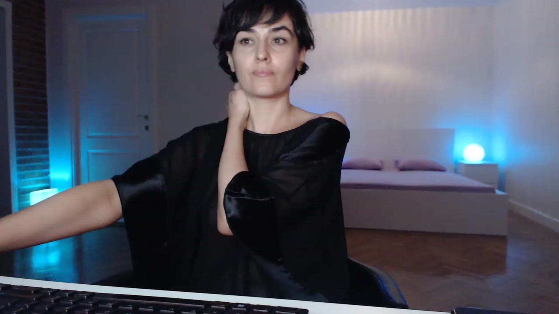 Gallery image thumbnail from Aylesh's myfreecams stream on, 04/09/2023, 20:35 image 19 of 20