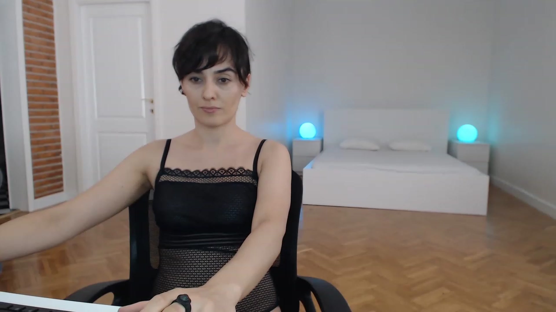 Gallery image thumbnail from Aylesh's myfreecams stream on, 07/23/2023, 20:25 image 3 of 20