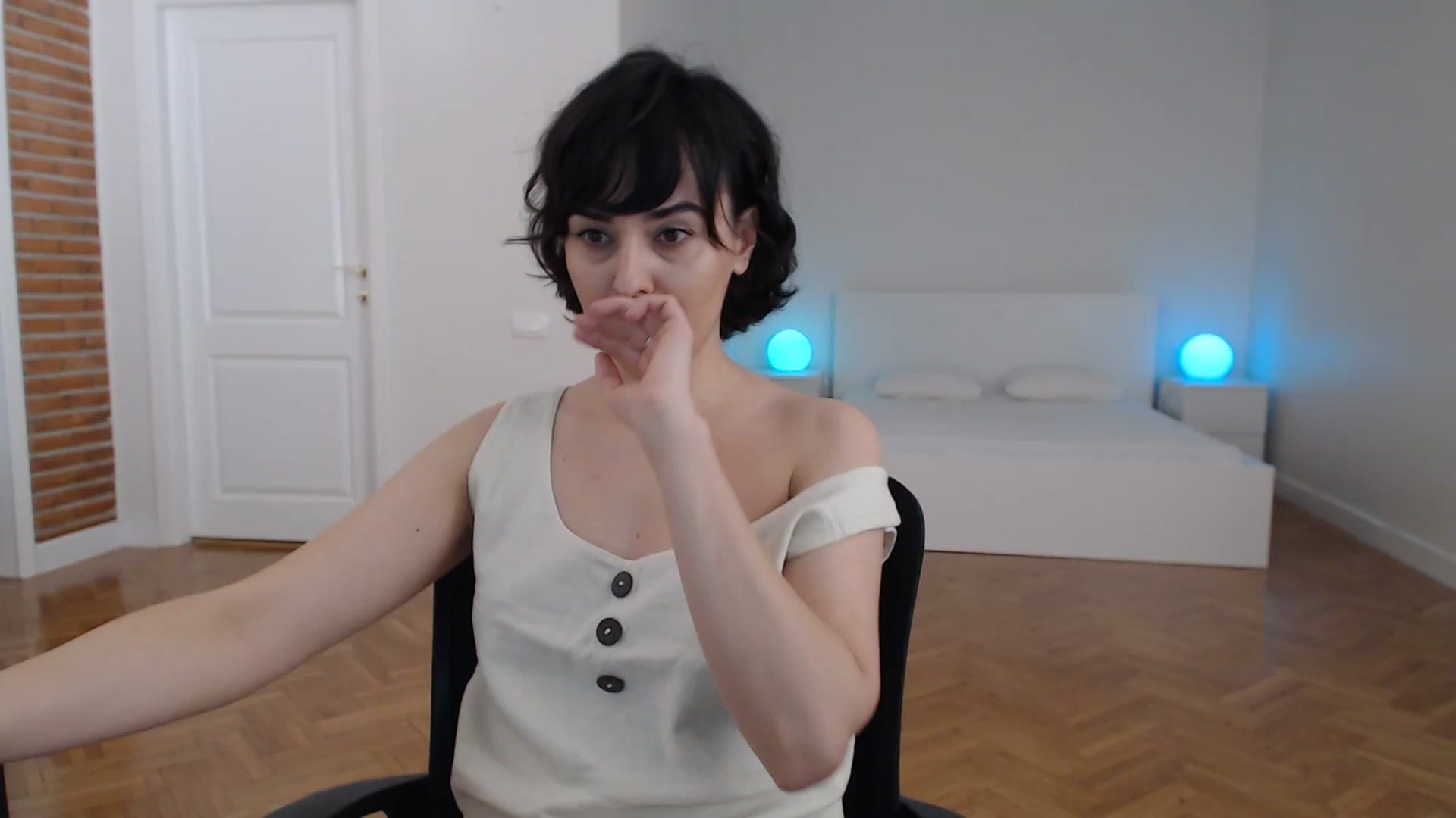 Gallery image thumbnail from Aylesh's myfreecams stream on, 12/30/2023, 19:29 image 1 of 20