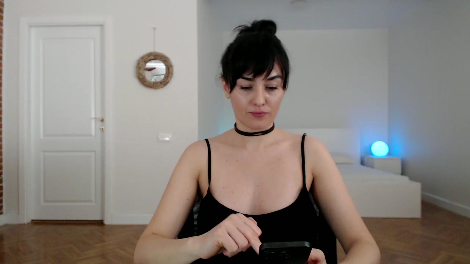 Gallery image thumbnail from Aylesh's myfreecams stream on, 01/01/2025, 17:08 image 13 of 20
