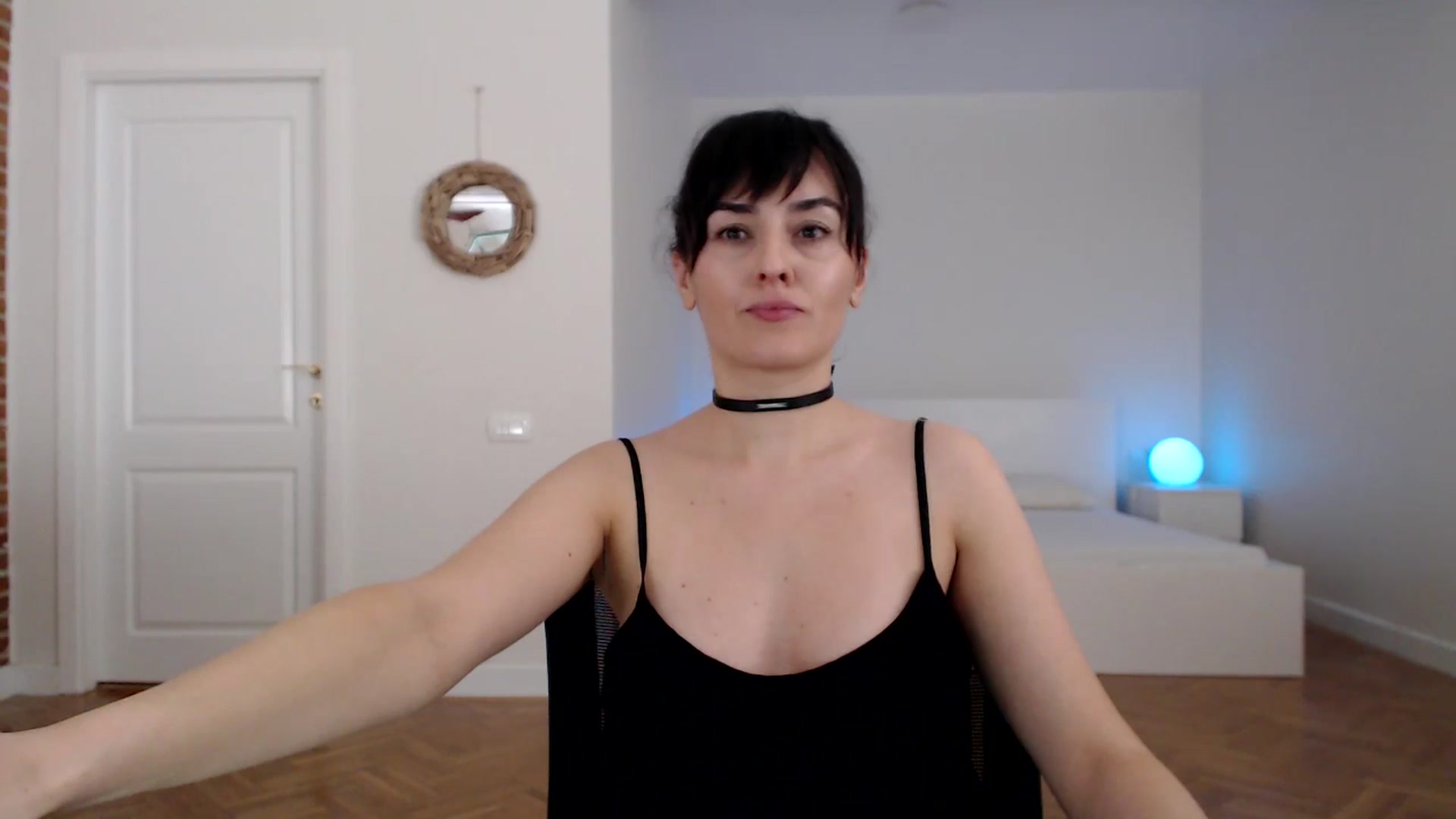 Gallery image thumbnail from Aylesh's myfreecams stream on, 01/01/2025, 17:08 image 8 of 20