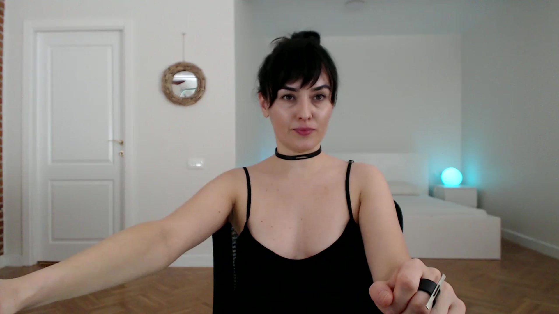 Gallery image thumbnail from Aylesh's myfreecams stream on, 01/01/2025, 17:08 image 15 of 20