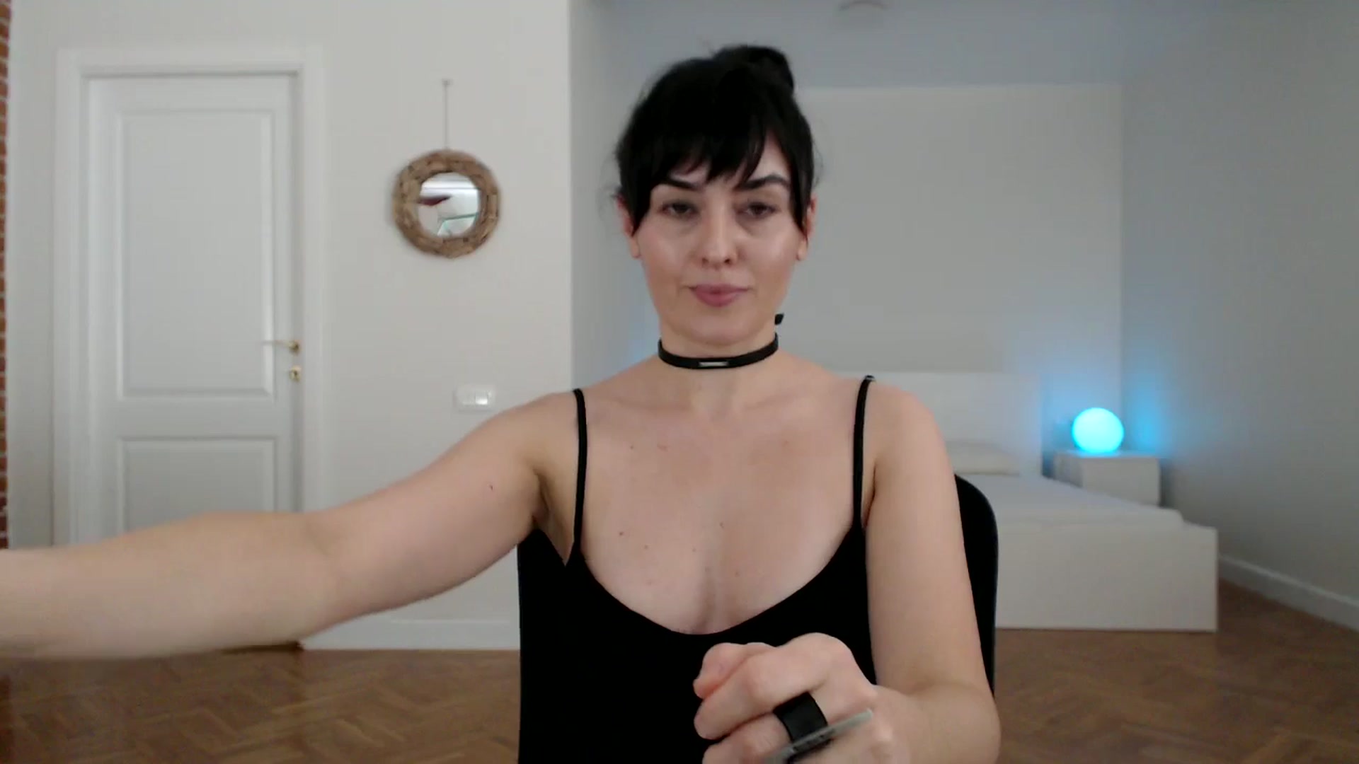 Gallery image thumbnail from Aylesh's myfreecams stream on, 01/01/2025, 17:44 image 8 of 20