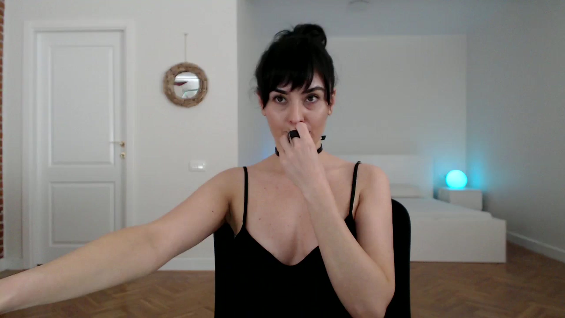 Gallery image thumbnail from Aylesh's myfreecams stream on, 01/01/2025, 17:44 image 7 of 20