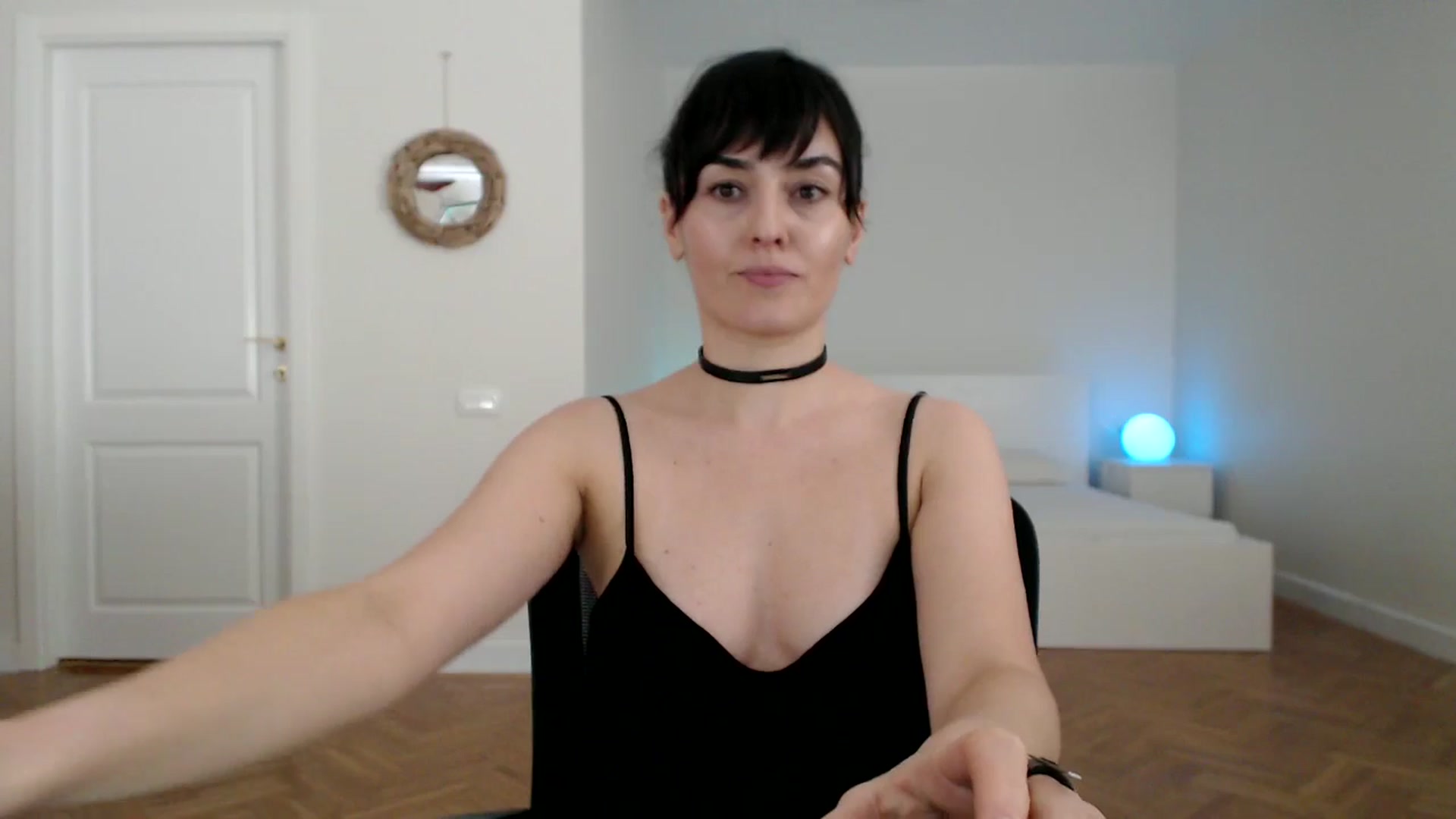Gallery image thumbnail from Aylesh's myfreecams stream on, 01/01/2025, 18:46 image 14 of 20