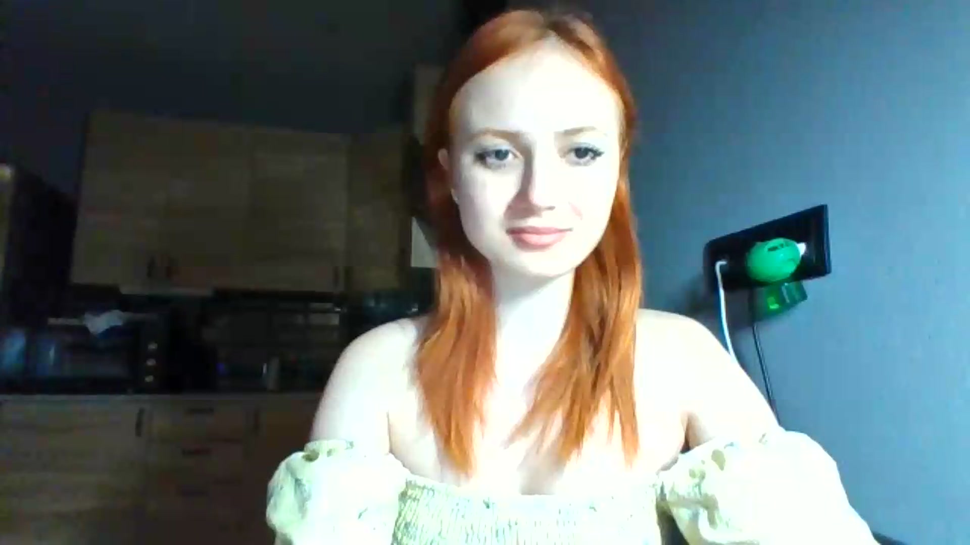 Gallery image thumbnail from AylinaGold's myfreecams stream on, 06/29/2026, 18:23 image 15 of 20