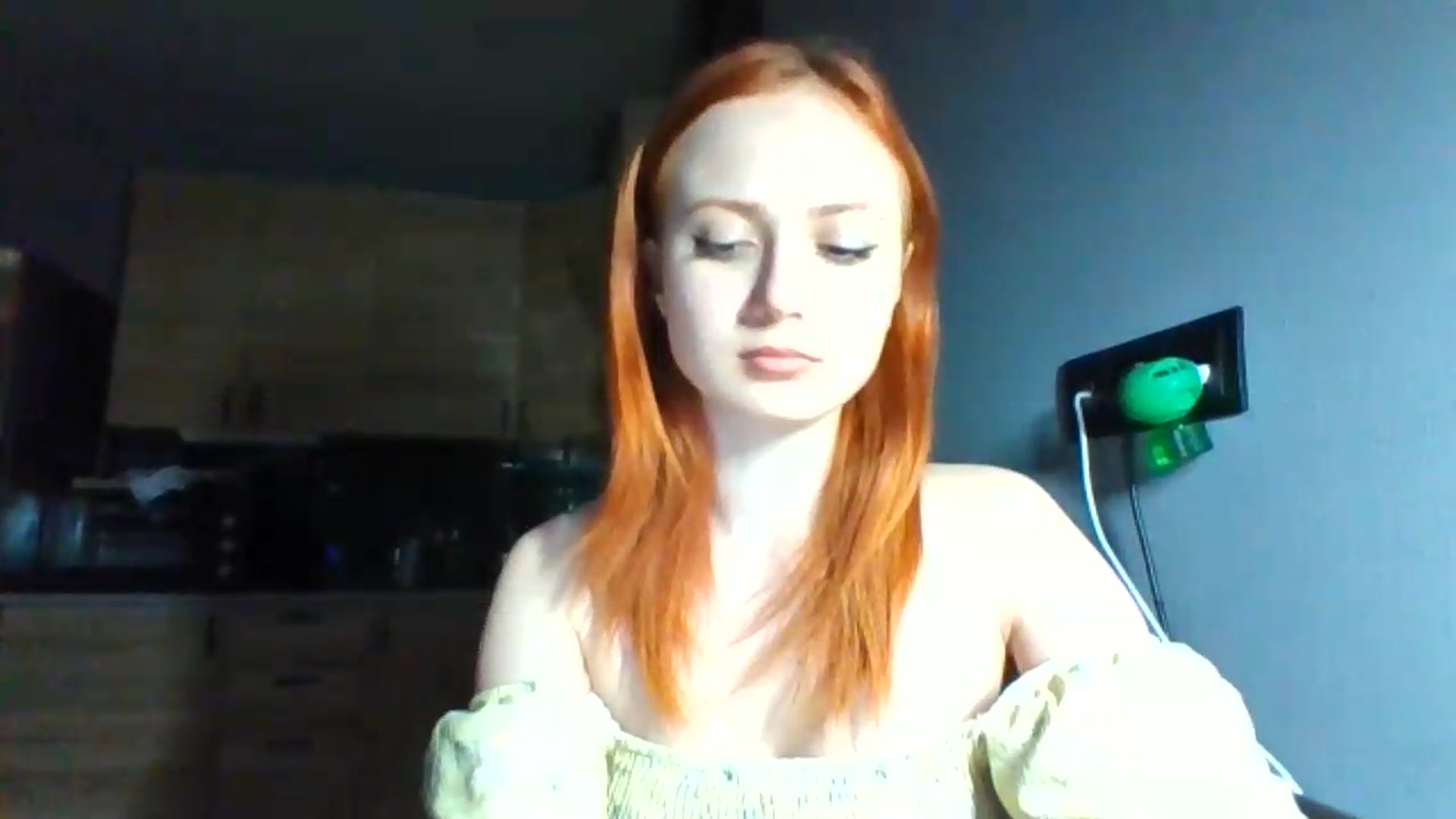 Gallery image thumbnail from AylinaGold's myfreecams stream on, 06/29/2026, 18:36 image 14 of 20