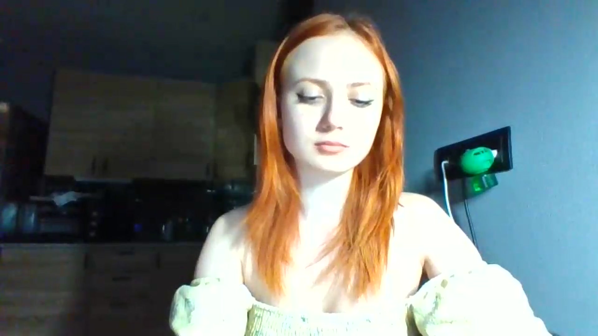 Gallery image thumbnail from AylinaGold's myfreecams stream on, 06/29/2026, 18:36 image 16 of 20