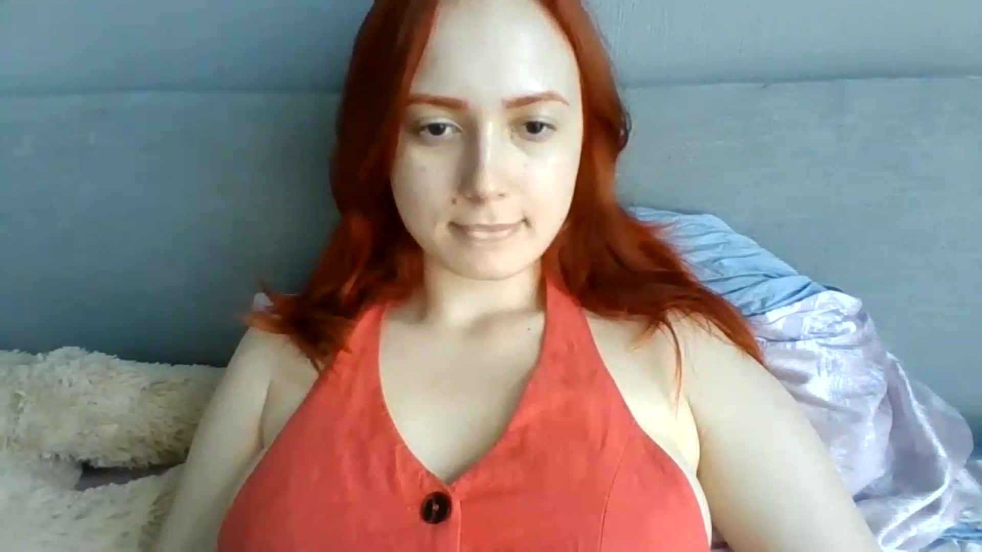 Gallery image thumbnail from AylinaGold's myfreecams stream on, 07/04/2026, 16:55 image 9 of 20