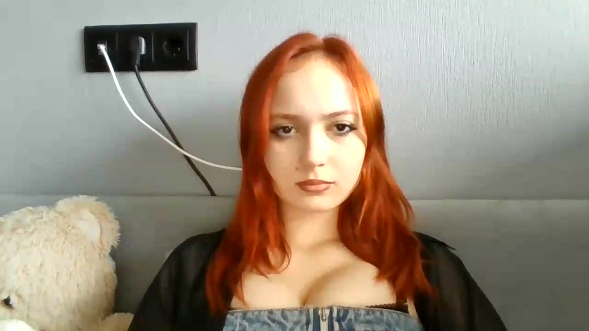Gallery image thumbnail from AylinaGold's myfreecams stream on, 07/09/2026, 12:30 image 13 of 20