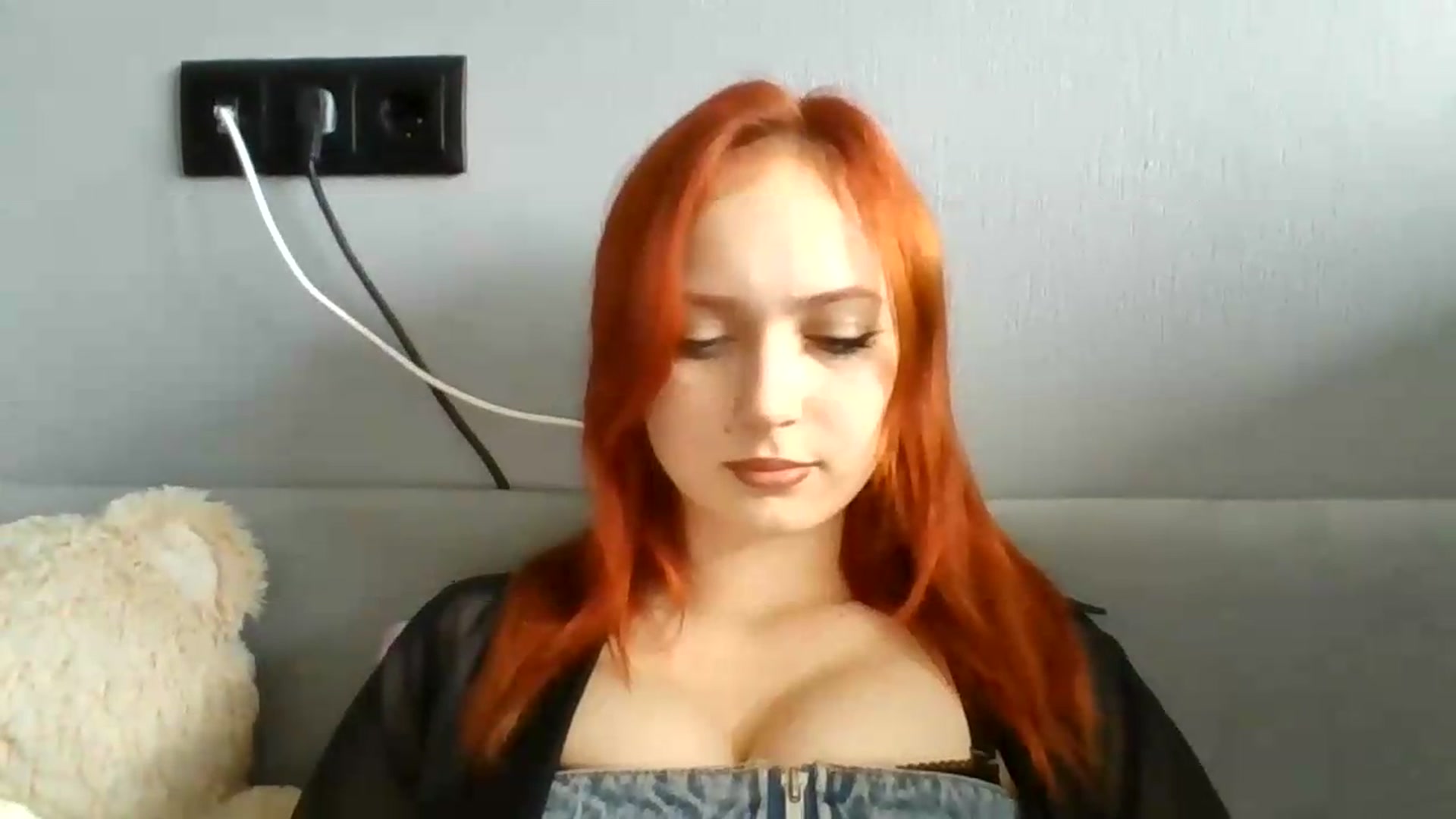 Gallery image thumbnail from AylinaGold's myfreecams stream on, 07/09/2026, 12:30 image 3 of 20